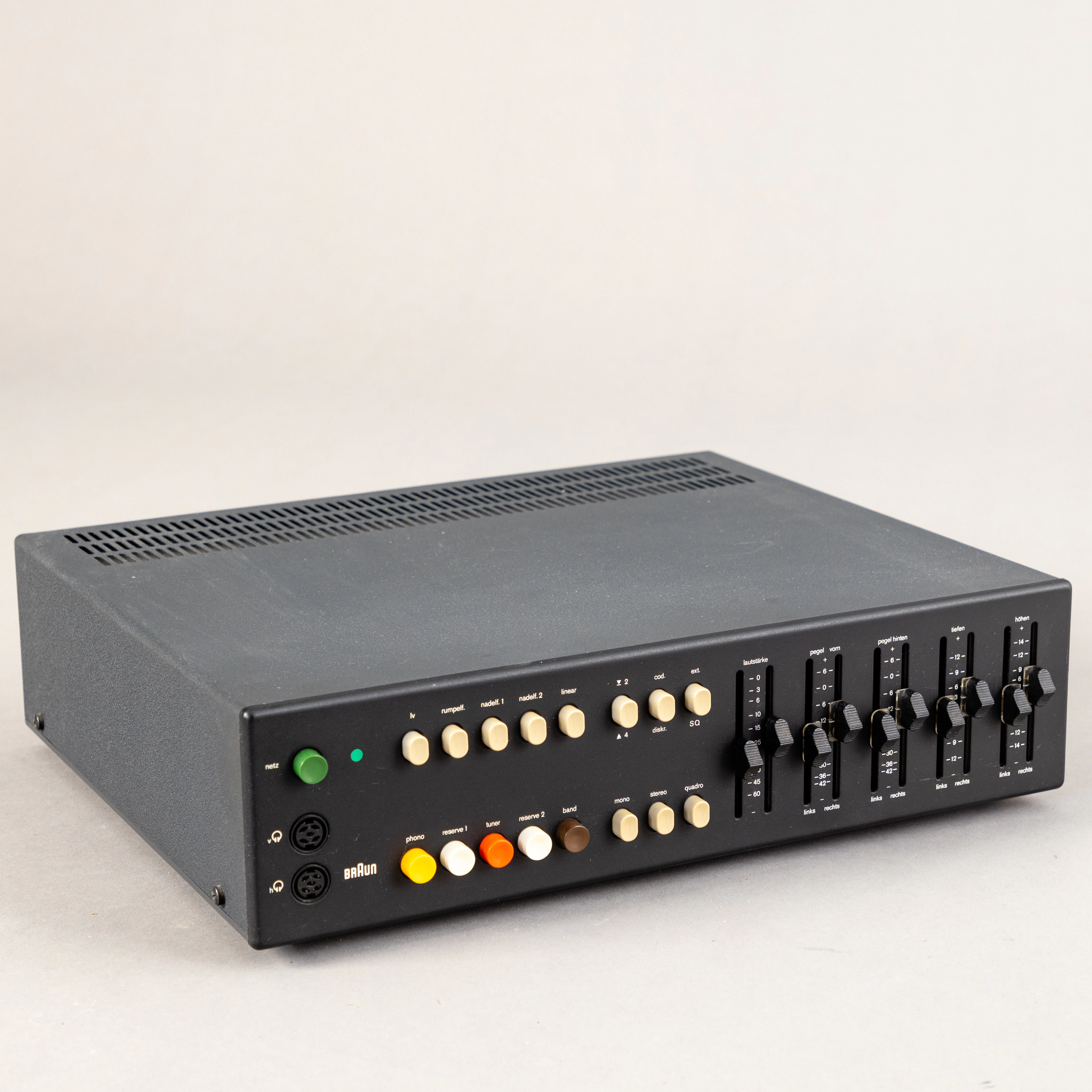 DIETER RAMS. Braun, Preamplifier with SQ decoder, CSQ 1020.