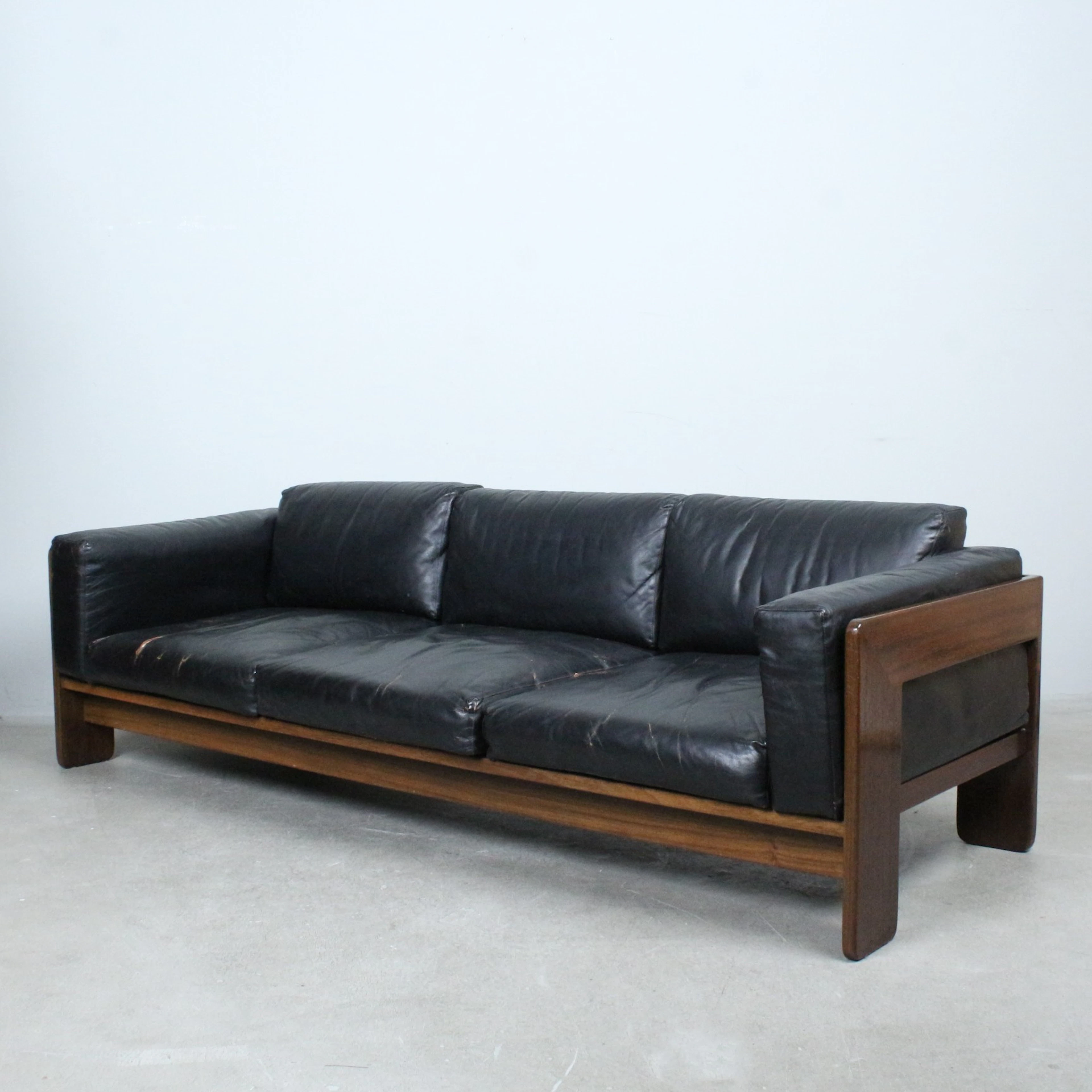 AFRA & TOBIA SCARPA. Knoll International. Sofa / Dreisitzer, Modell