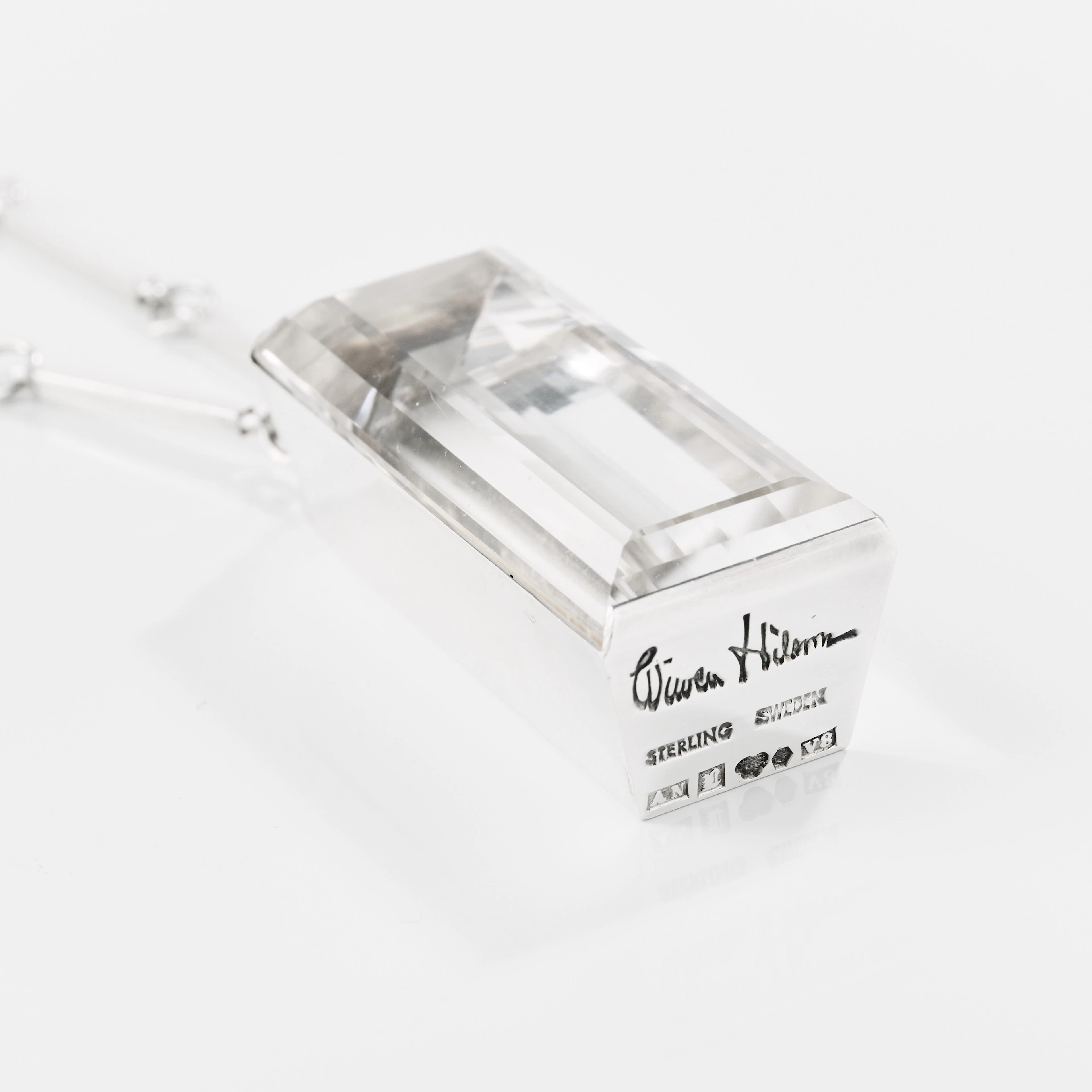 WIWEN NILSSON. Hänge med kedja, sterlingsilver och bergkristall, Lund