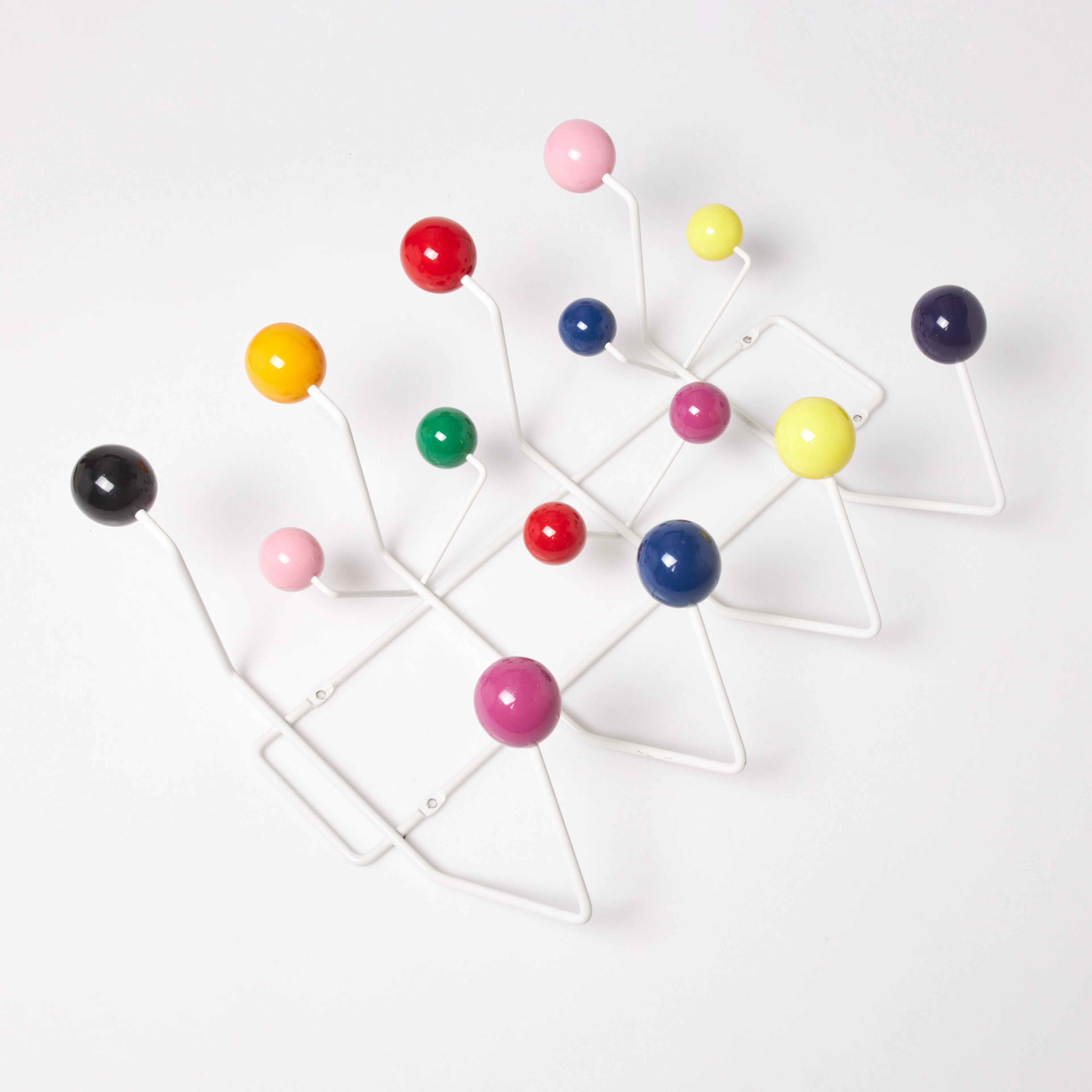 CHARLES & RAY EAMES. "Hang It All", klädhängare, för Vitra, Italien.