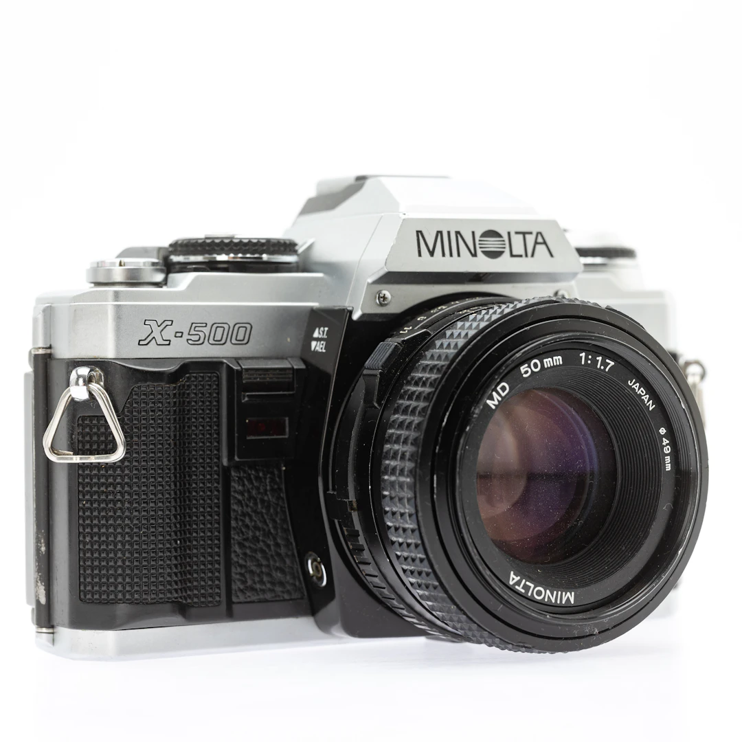 Minolta X-500, 35mm Spiegelreflexkamera ( SN 6118059 ) mit Minolta