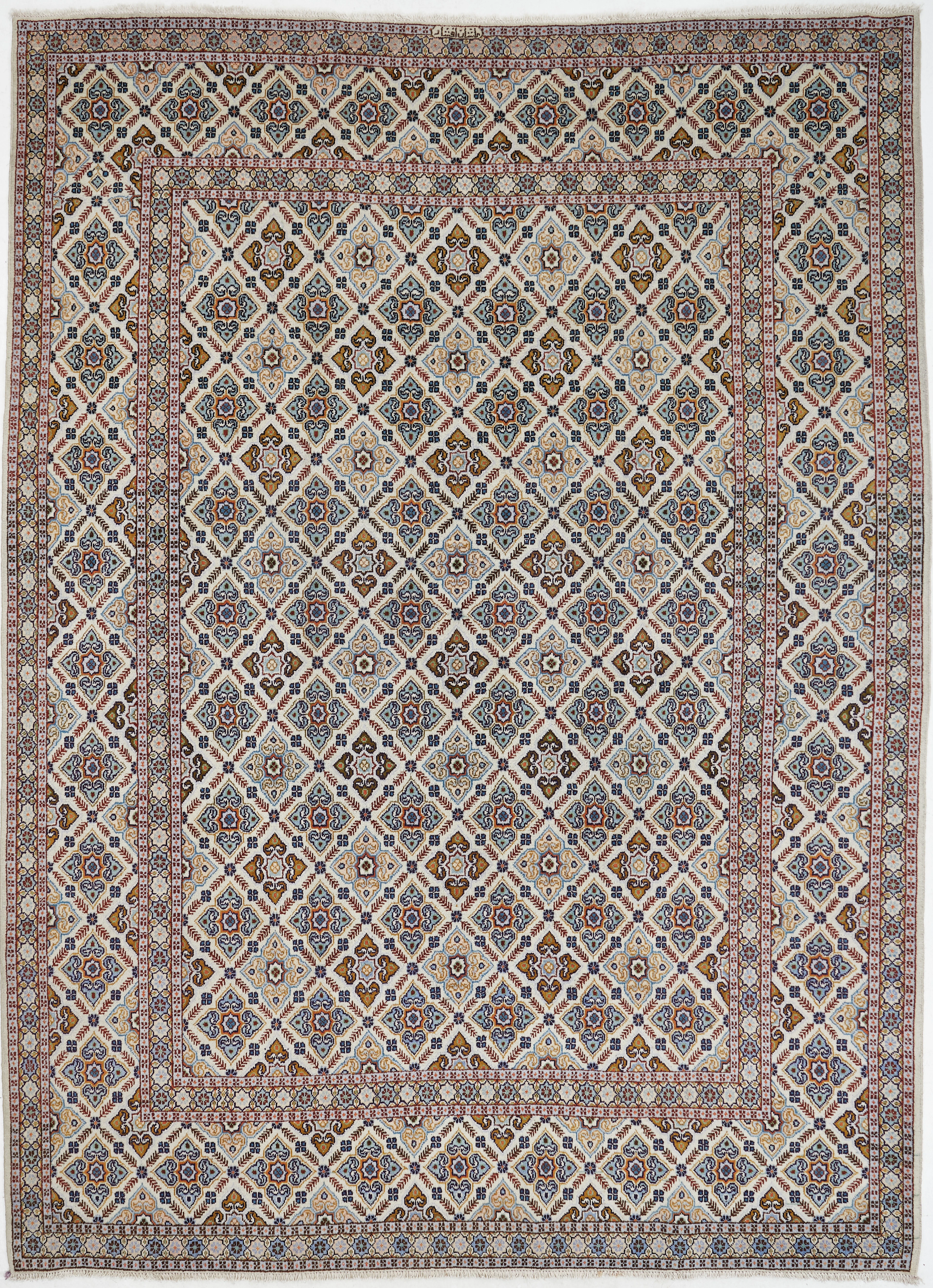 ORIENTMATTA, ljus botten, 347x255 cm.