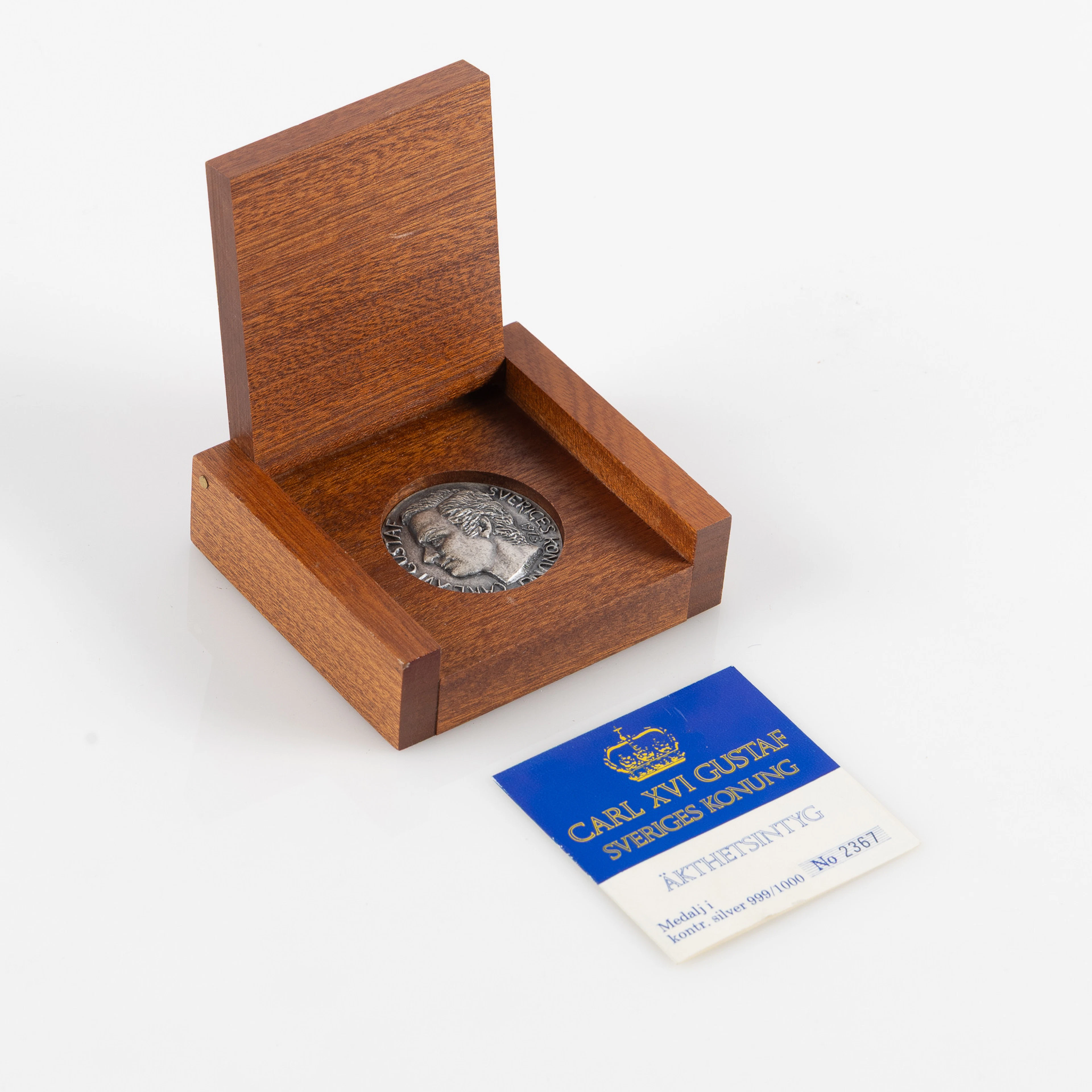 MEDALJ / MINNESMYNT, "Carl XVI Gustaf, Sveriges Konung - För Sverige