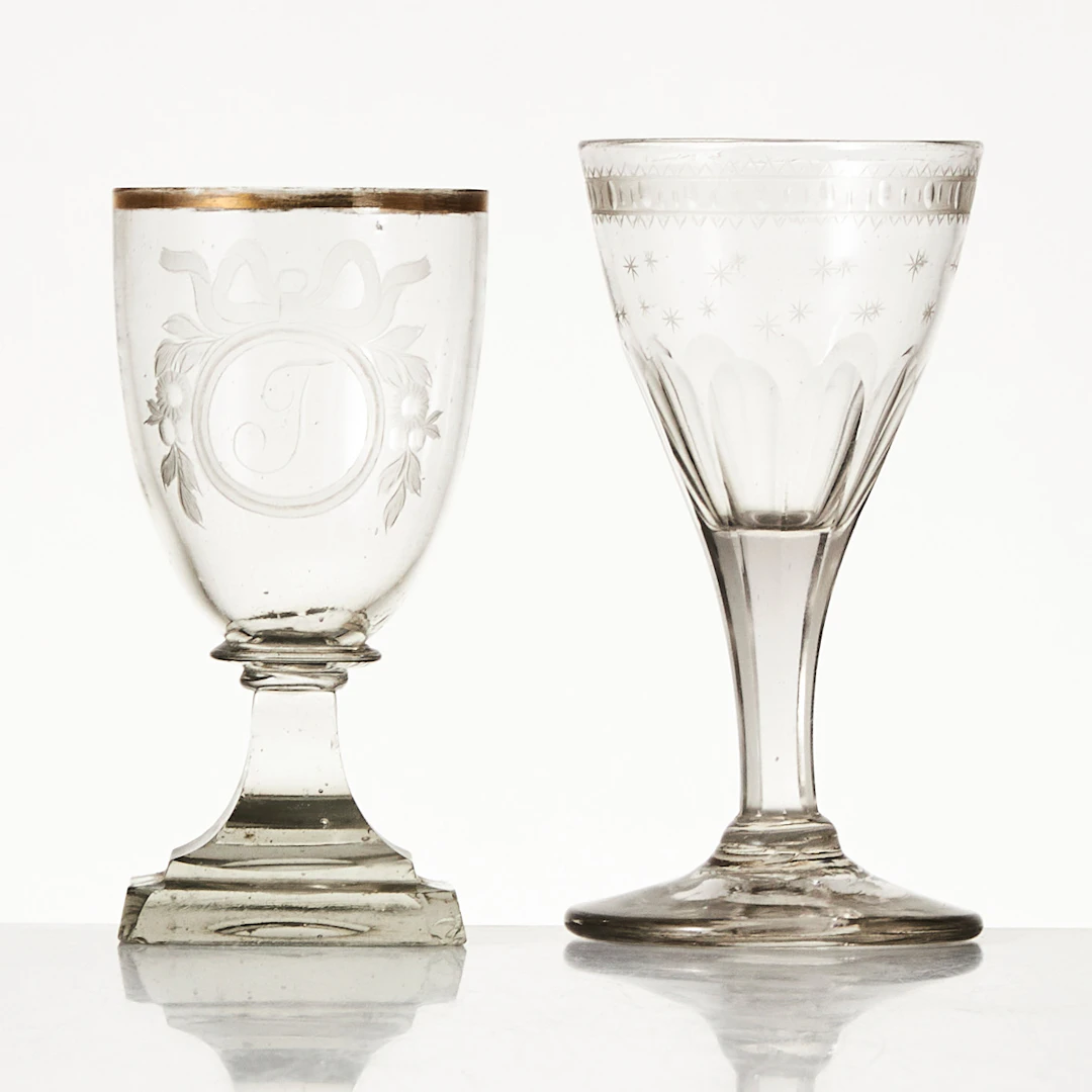 VINGLAS, 2 stycken, 1800-tal.