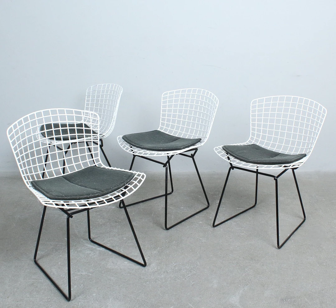 HARRY BERTOIA. Knoll International. Set Stühle / Esszimmerstühle