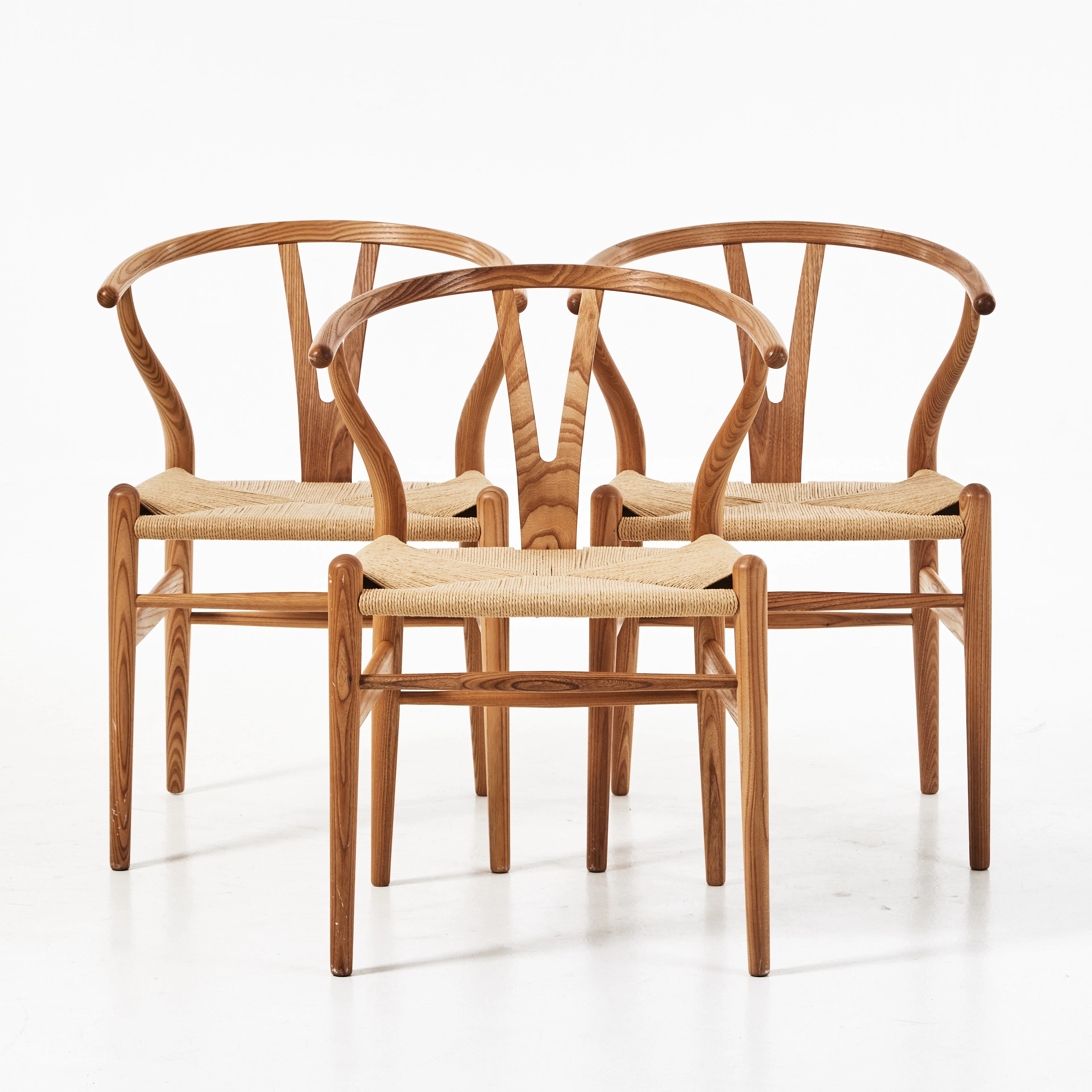 HANS J. WEGNER. 3 st., "CH 24", även kallad "Y-stolen", Carl Hansen