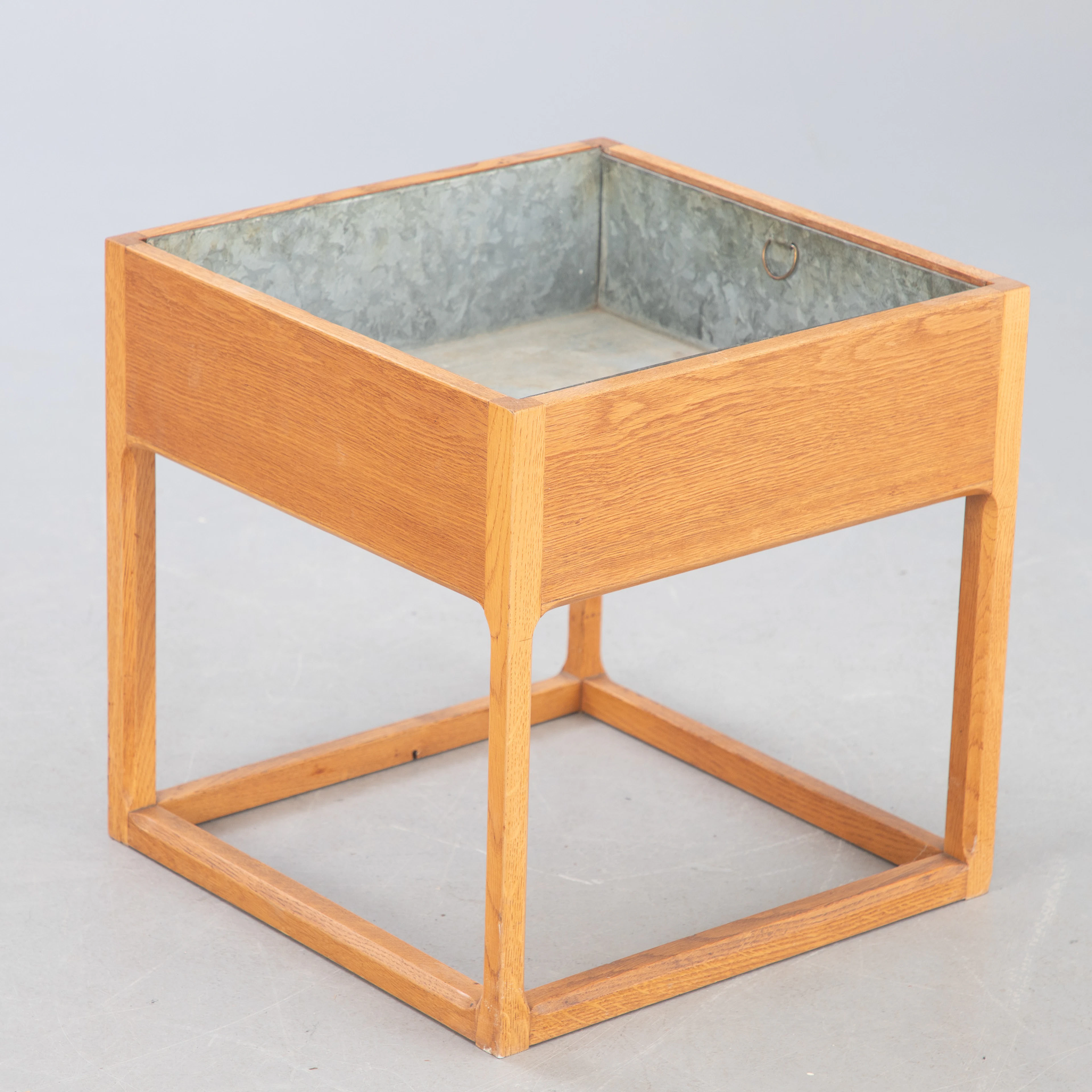 KAI KRISTIANSEN. Aksel Kjersgaard, Blumenkübel / Planter in Eiche