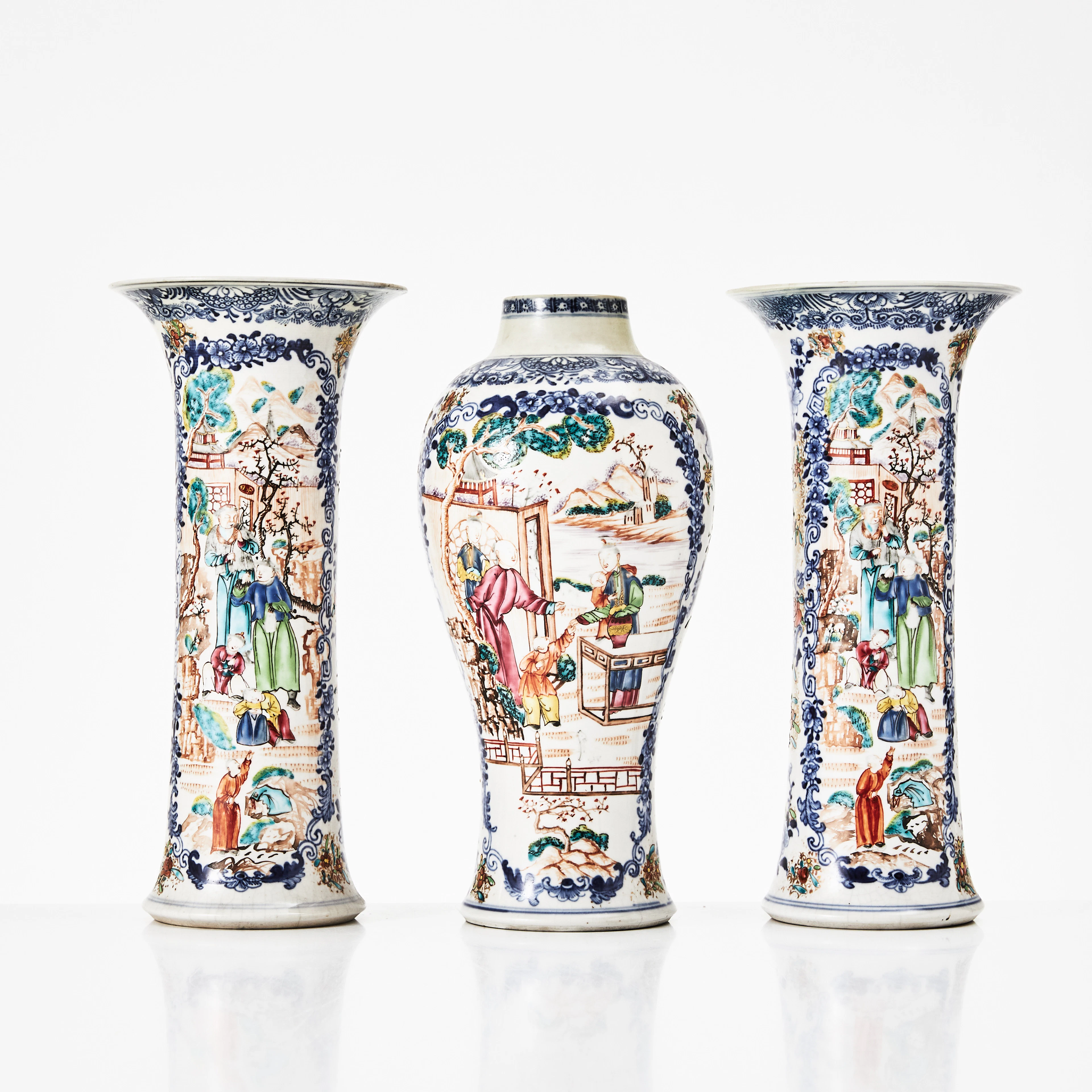GARNITYR, 3 dlr., porslin, Kina, Qianlong (1736-1795), mandarinporslin