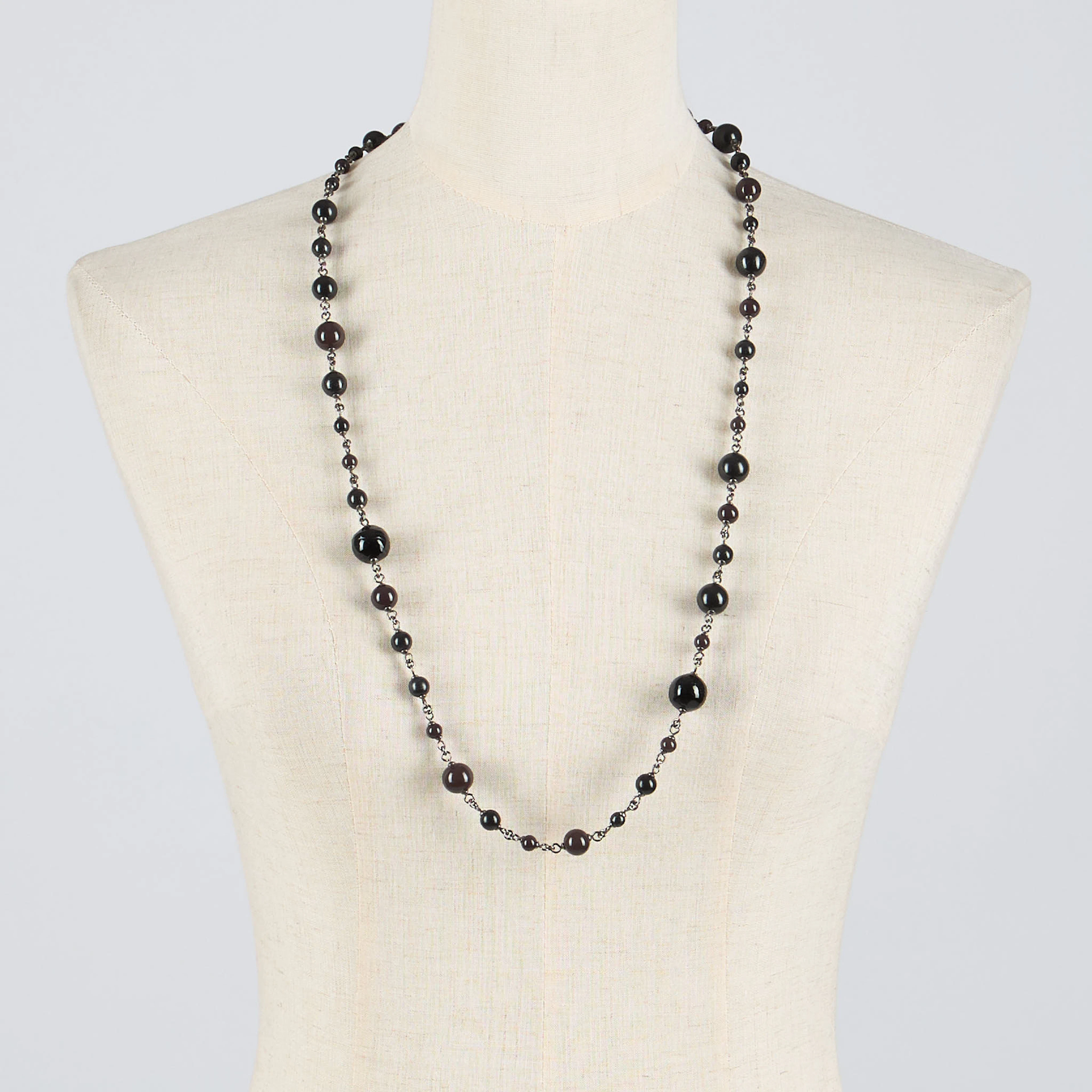 CHANEL, halsband, märkt 11.