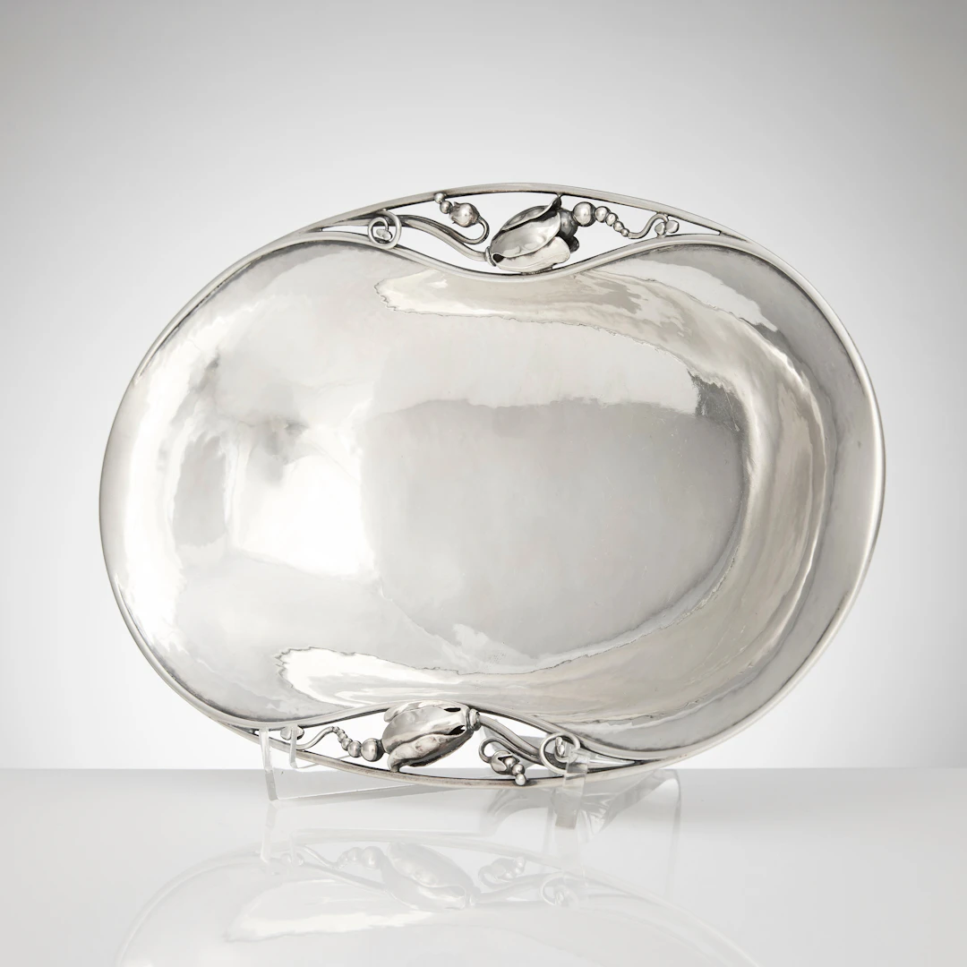 GEORG JENSEN. Skål, silver, Köpenhamn 1918. Design nr 2. "Magnolia".