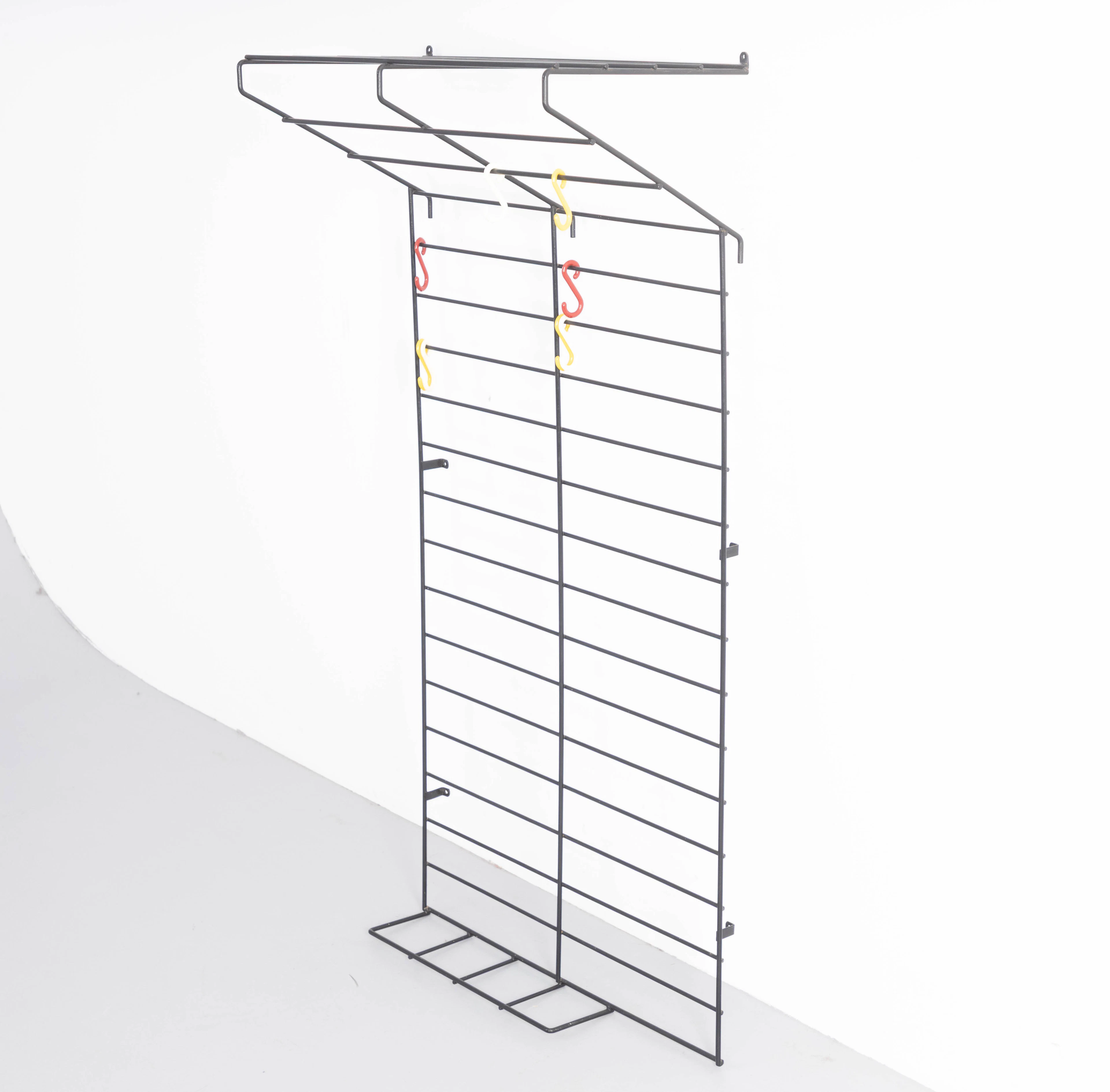 KARL FICHTEL. Drahtwerke Erlau. Gitter Wandgarderobe, Deutschland