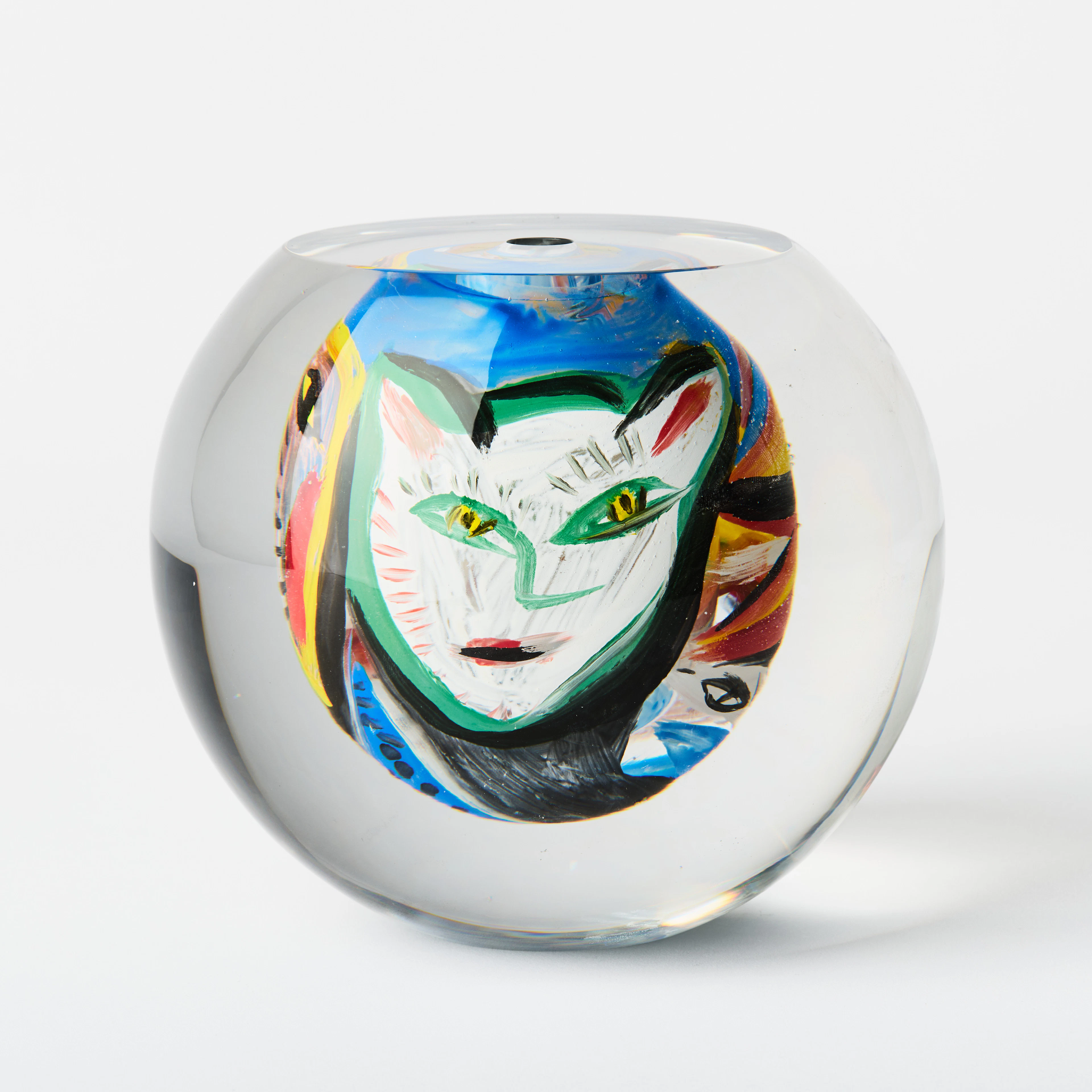 ULRICA HYDMAN-VALLIEN. "Kabale", skulptur, Kosta 1989, polykrom målad
