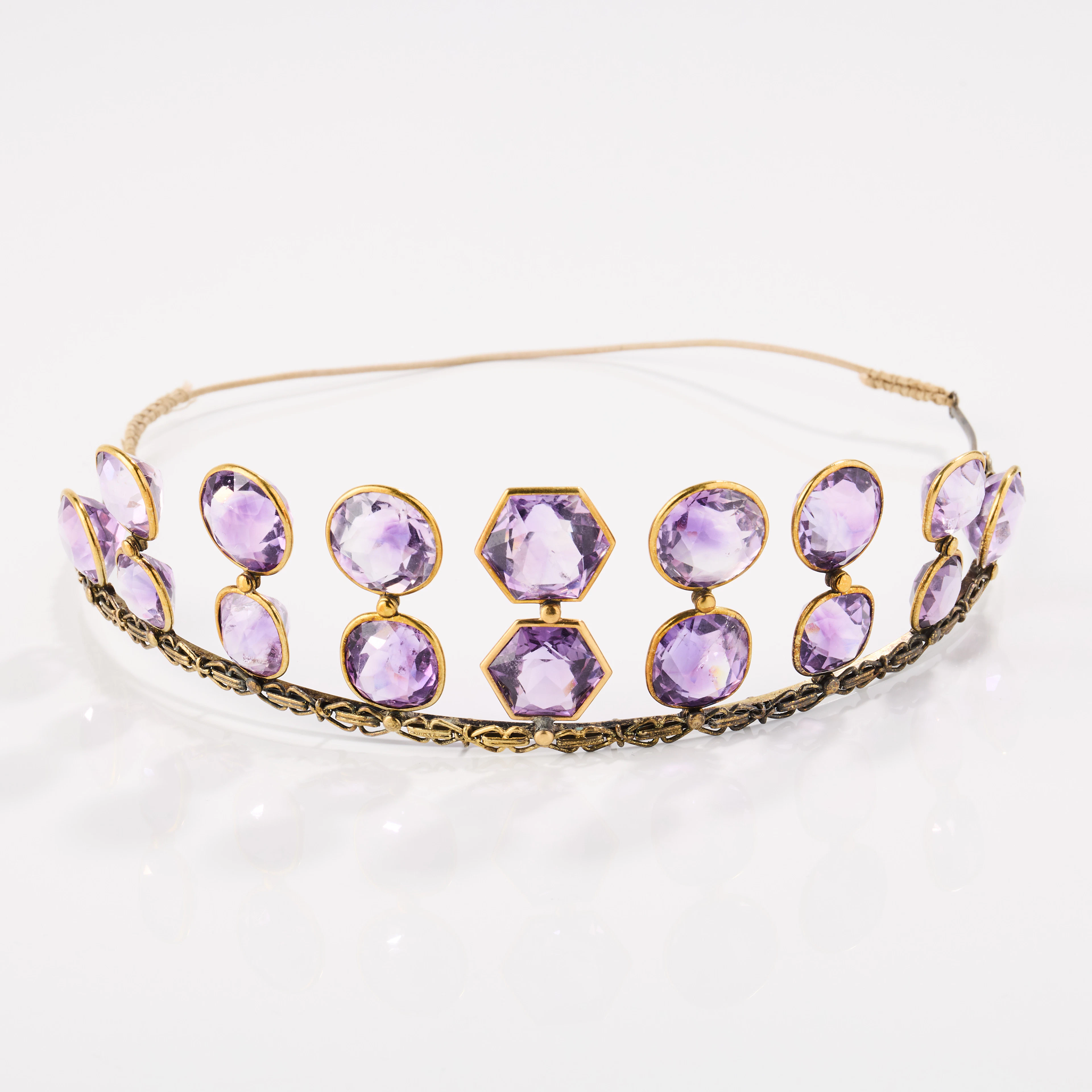 TIARA, mässing och ametister, 1890-tal.