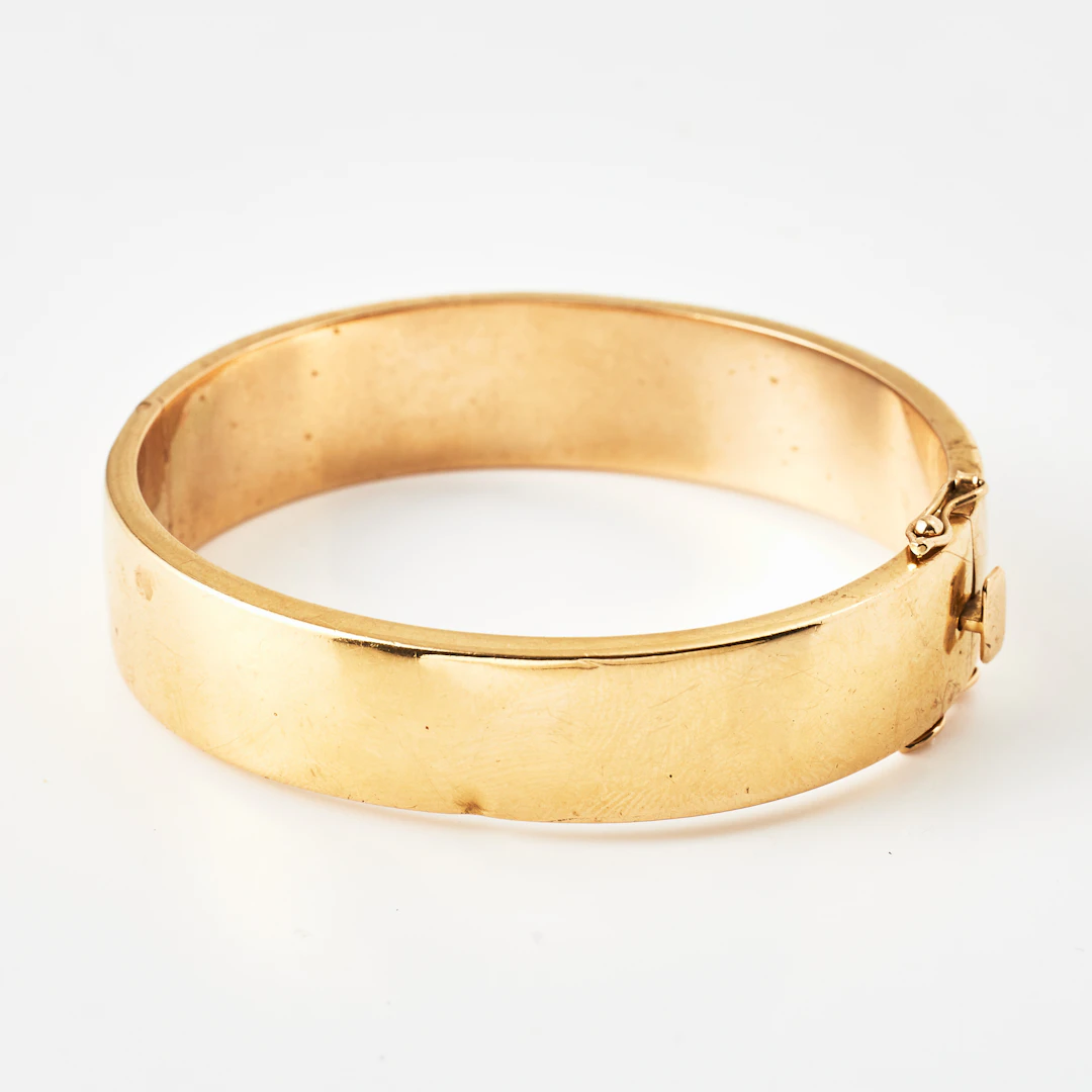 ARMRING, 18 k guld, slät modell, svensk kontrollstämpel.