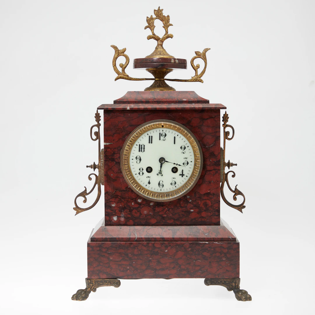 Kaminuhr / Pendule, Mamor, Messing, spätes 19. Jh, Frankreich.