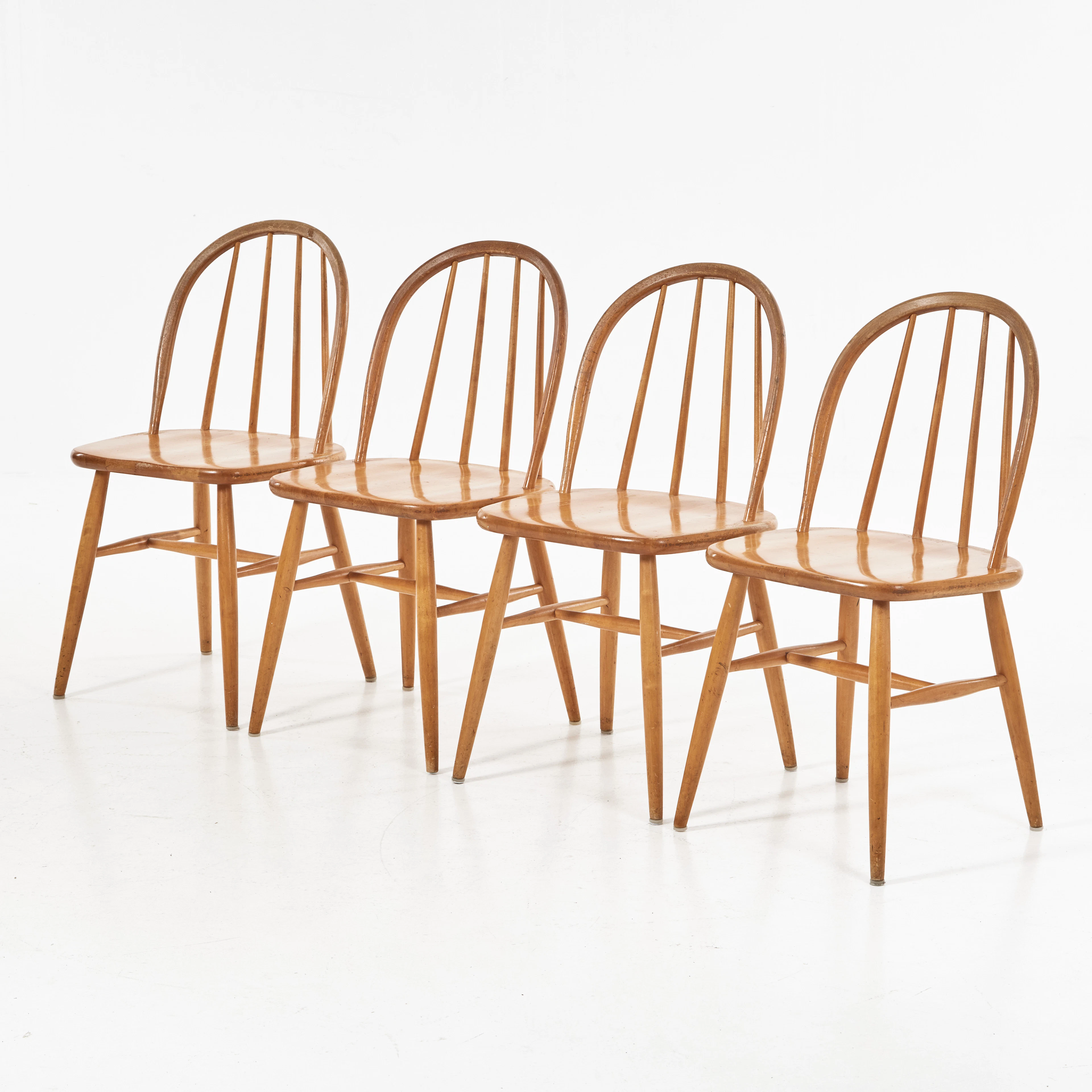 ILMARI TAPIOVAARA. "Fanett", stolar 4 st, Edsbyverken, brännmärkta, 1958.