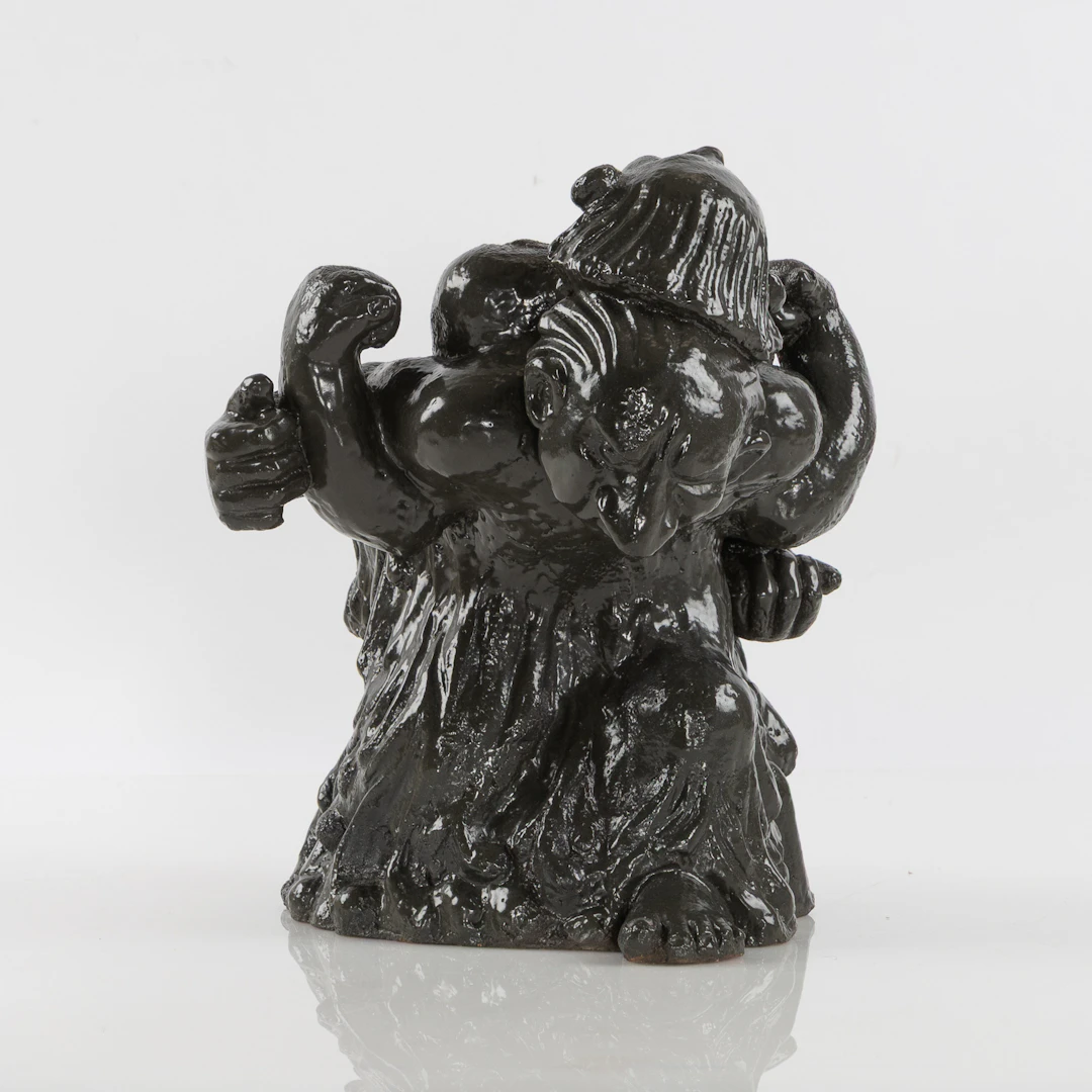 ÅKE HOLM. "Bryta rygg", glaserad terrakotta, 1941.