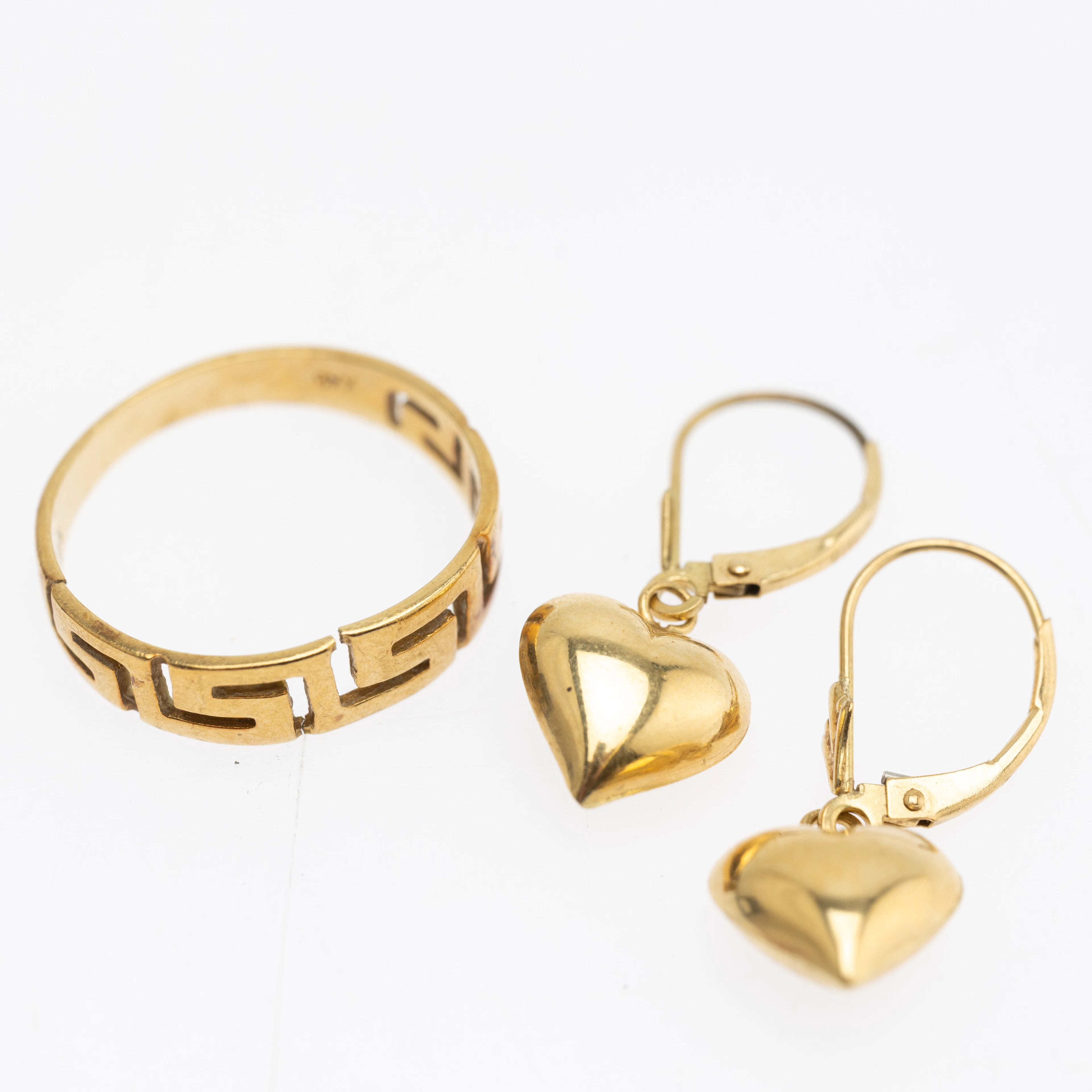585er Gold Ring mit 1 Paar Ohhringe.