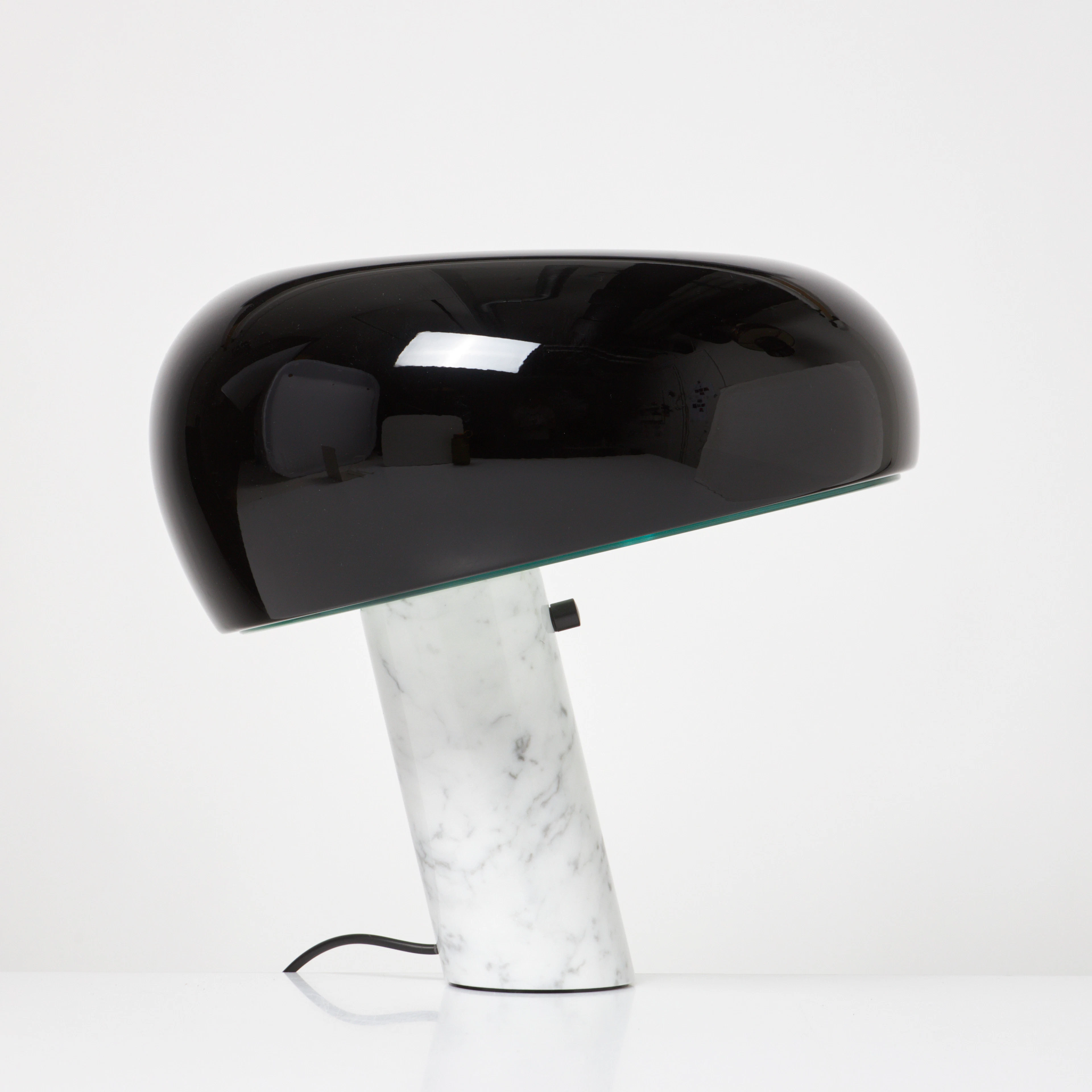 ACHILLE CASTIGLIONE & PIER GIACOMO CASTIGLIONI. Bordslampa, "Snoopy"