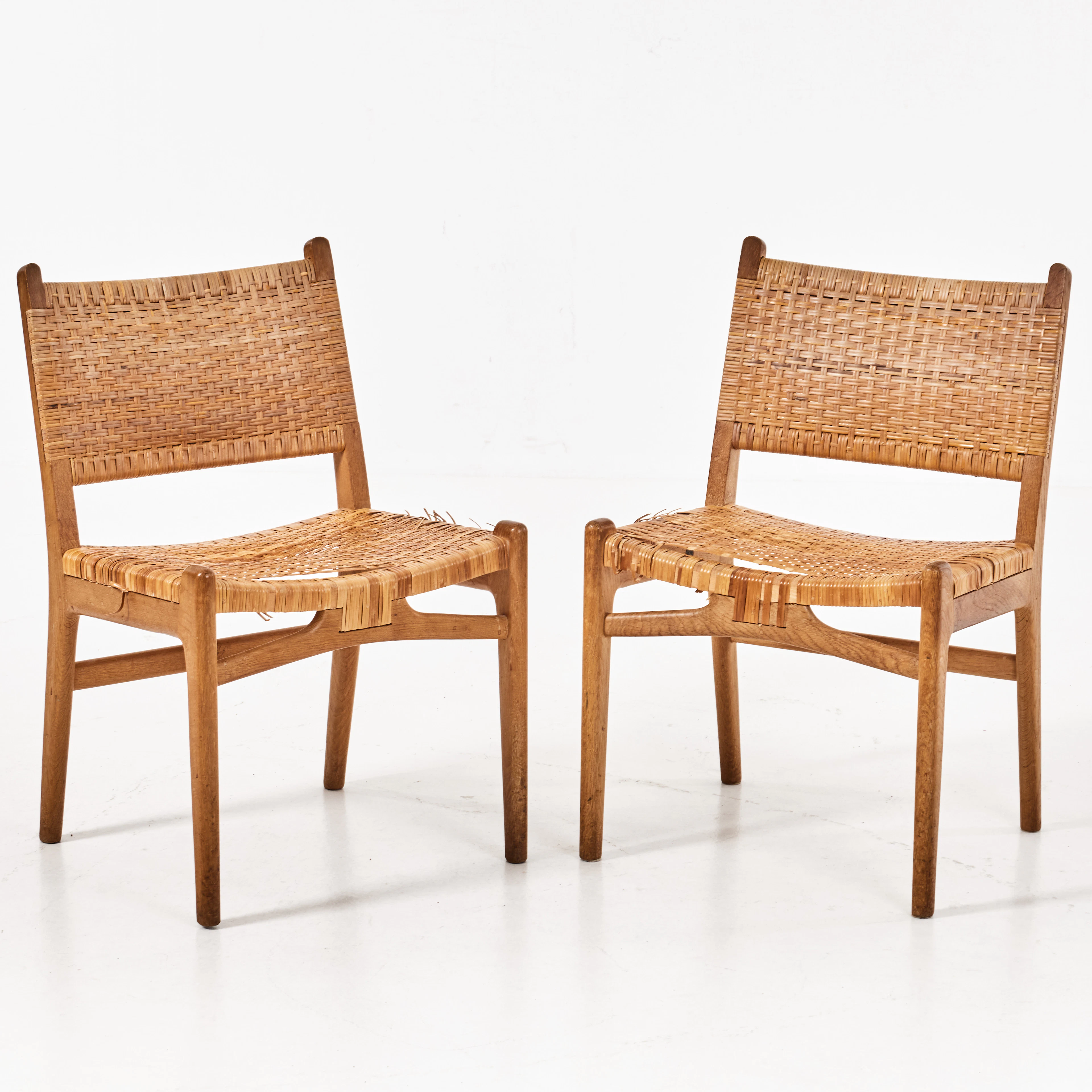HANS J WEGNER. ”CH-31”. Stolar, 1 par, ek, flätad sits, Carl Hansen