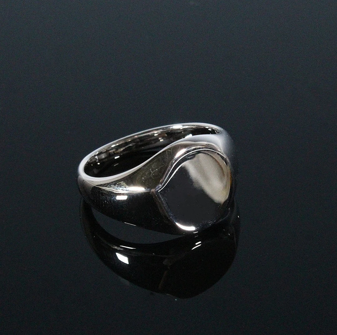 MERALIN JEWELRY. Statement-Ring aus 925/-Sterlingsilber, Größe 54, rhodiniert.