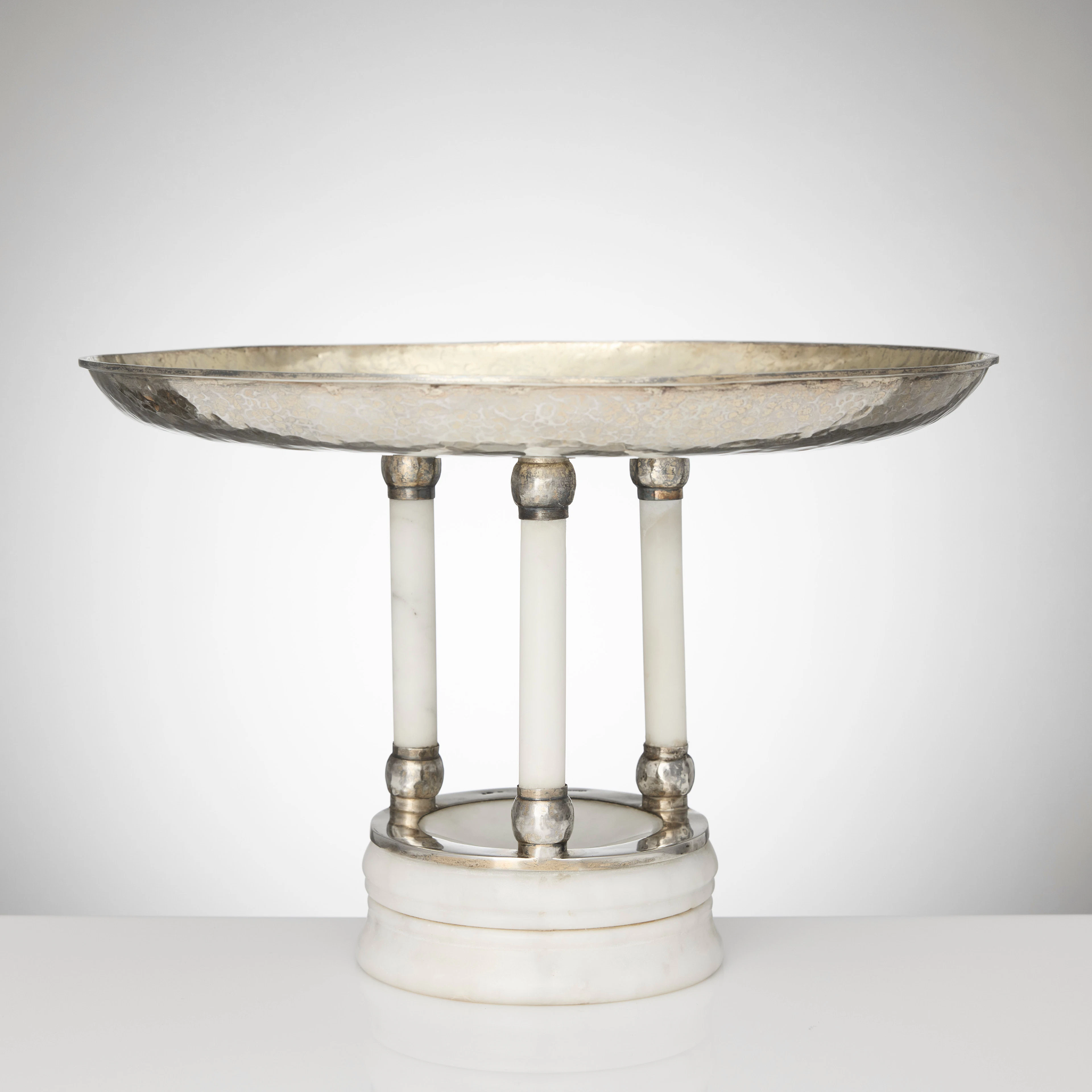 MÄRTA AF EKENSTAM. Tazza, silver och carraramarmor, Malmö 1919.