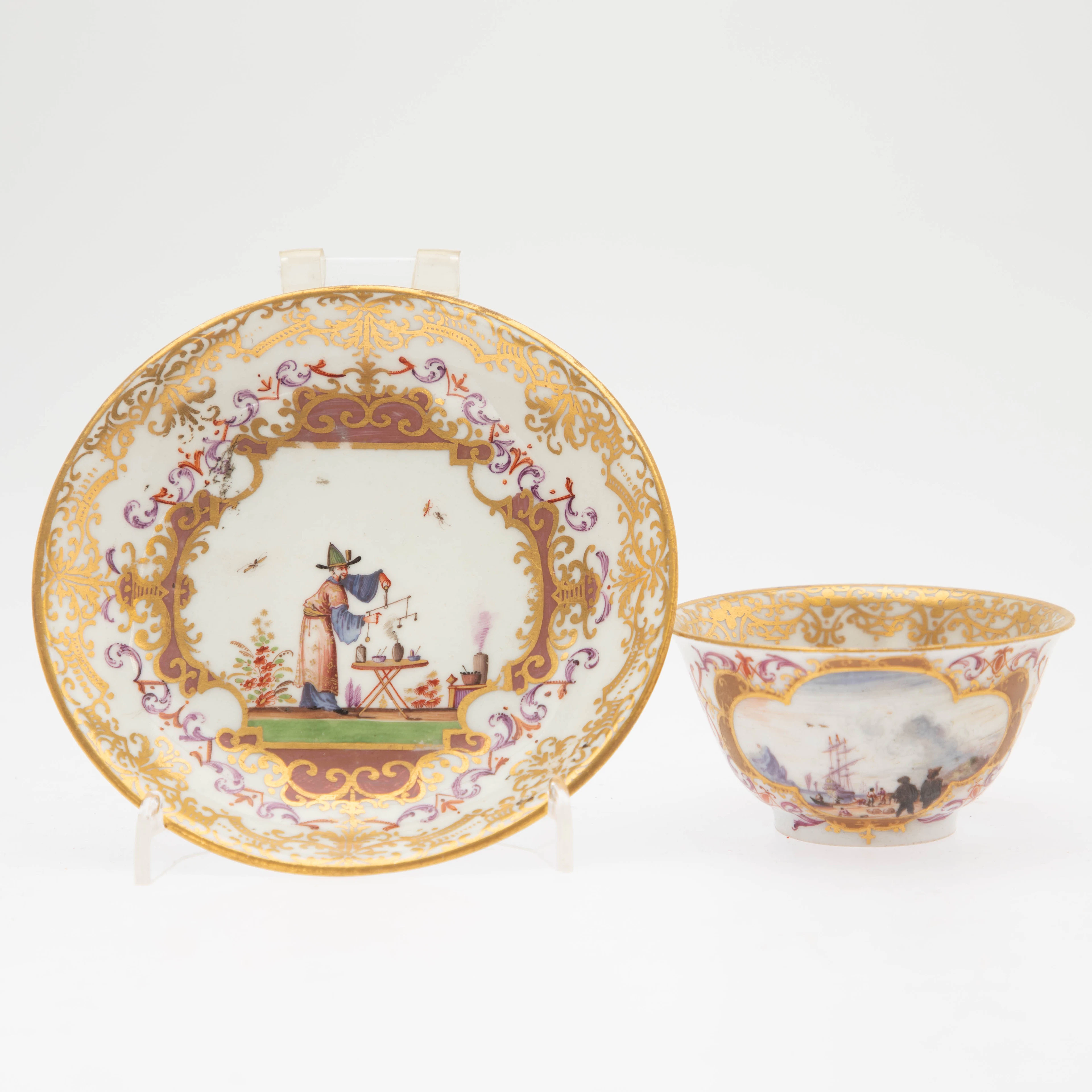 MEISSEN. Koppchen mit Kauffahrteiszenen, um 1735 und eine Untertasse