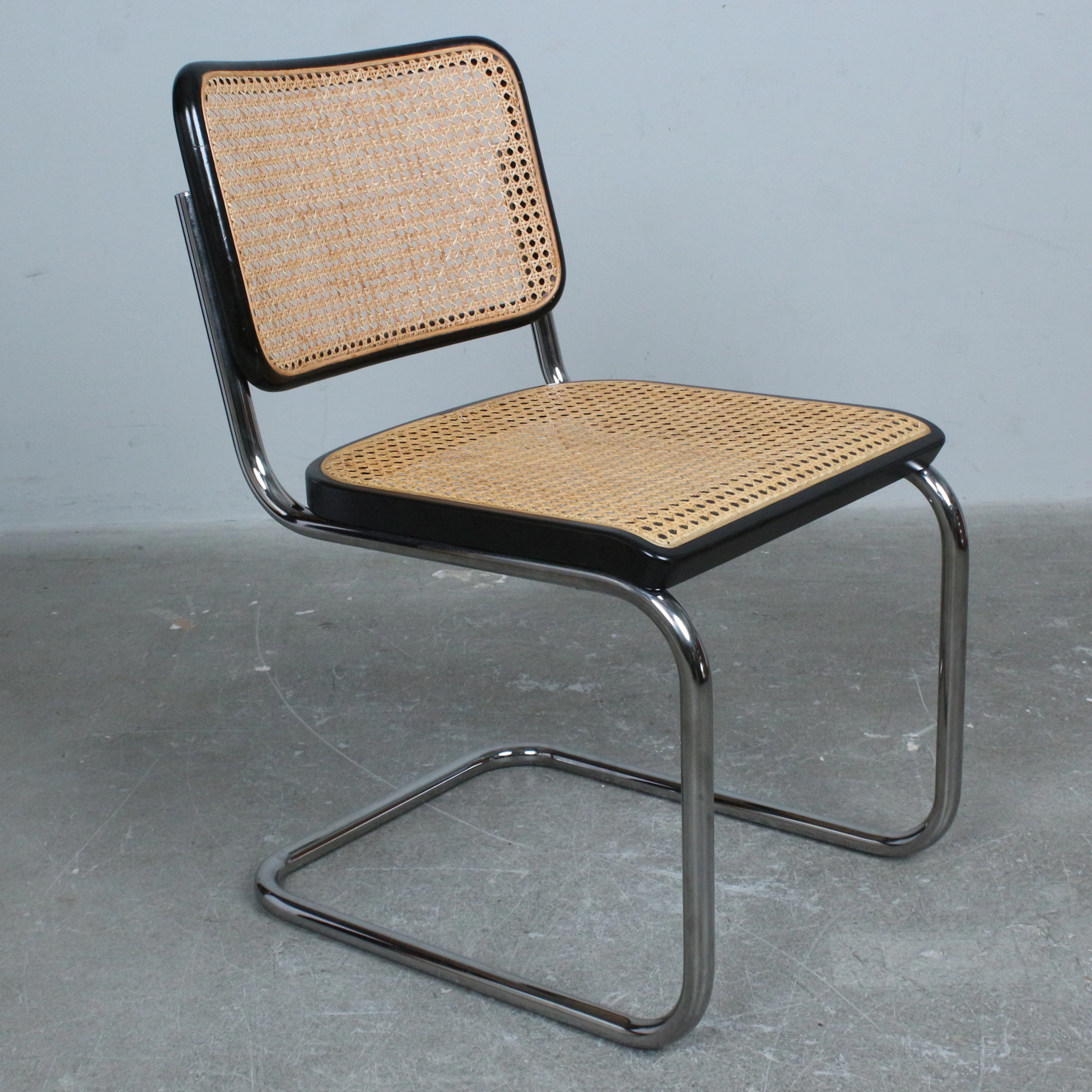 MARCEL BREUER. für THONET. Freischwinger, Modell 'S 32'.