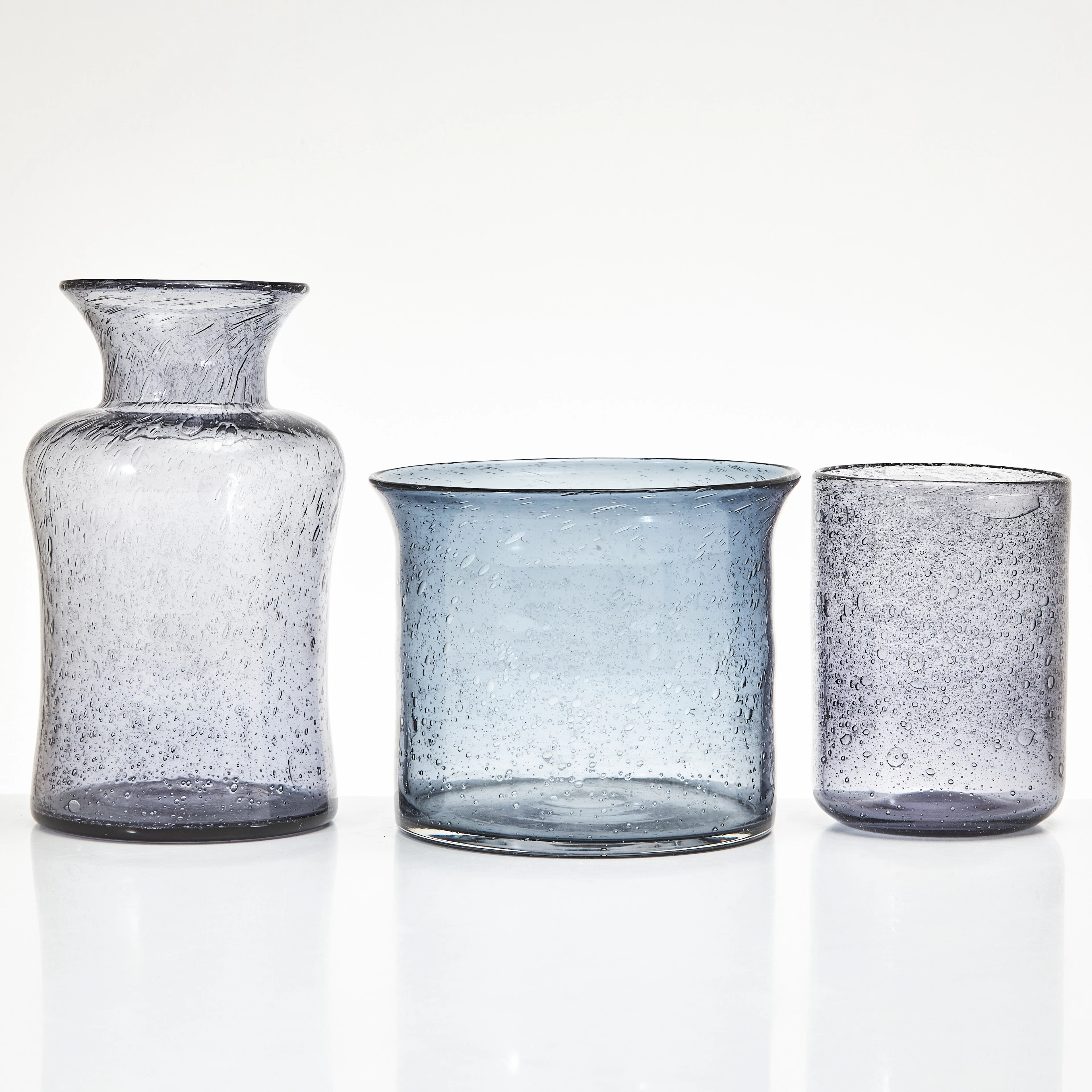ERIK HÖGLUND. Vaser, 3 stycken, glas, Boda, två signerade H832/250