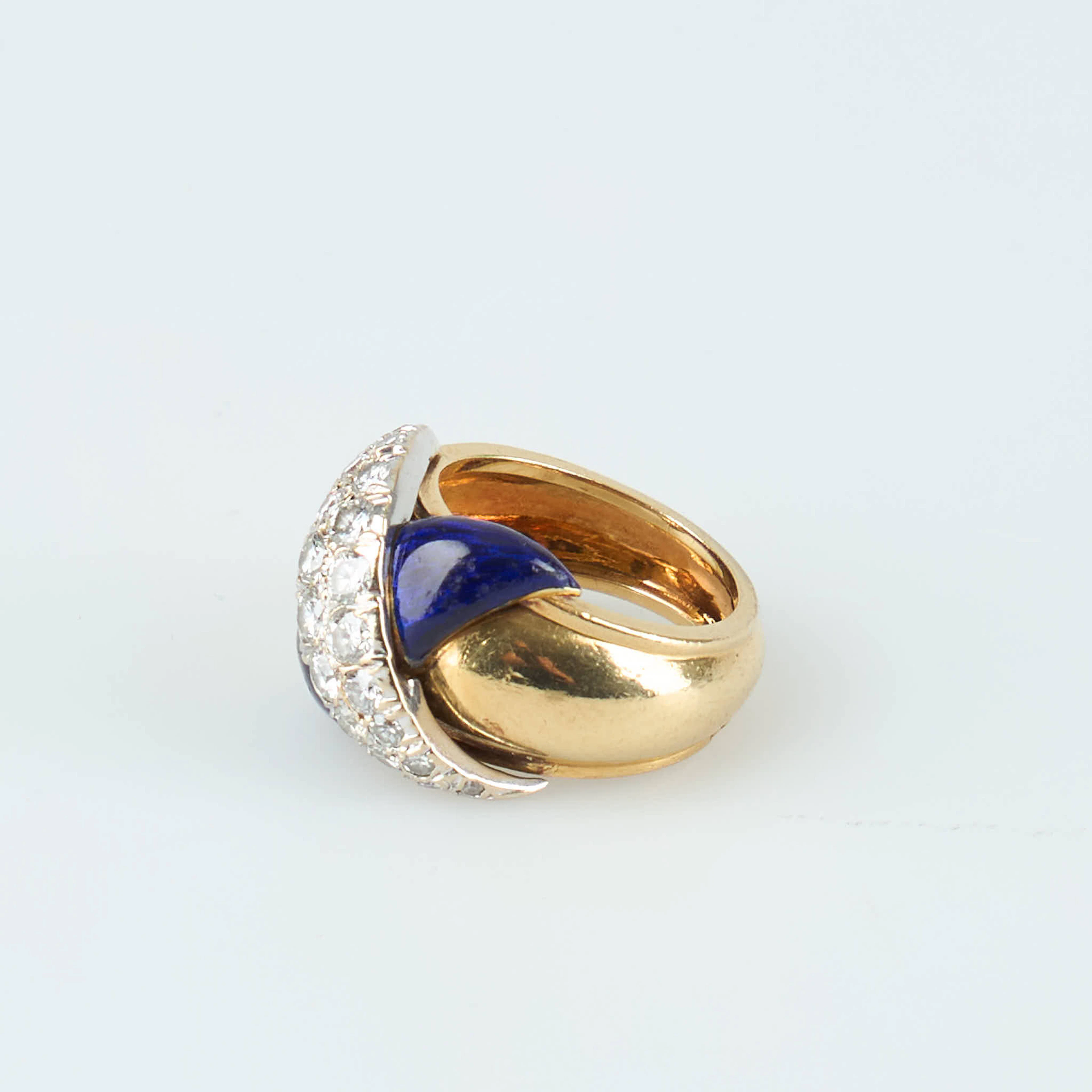 RING, 18K guld, diamanter och emalj, Ø 14,25.