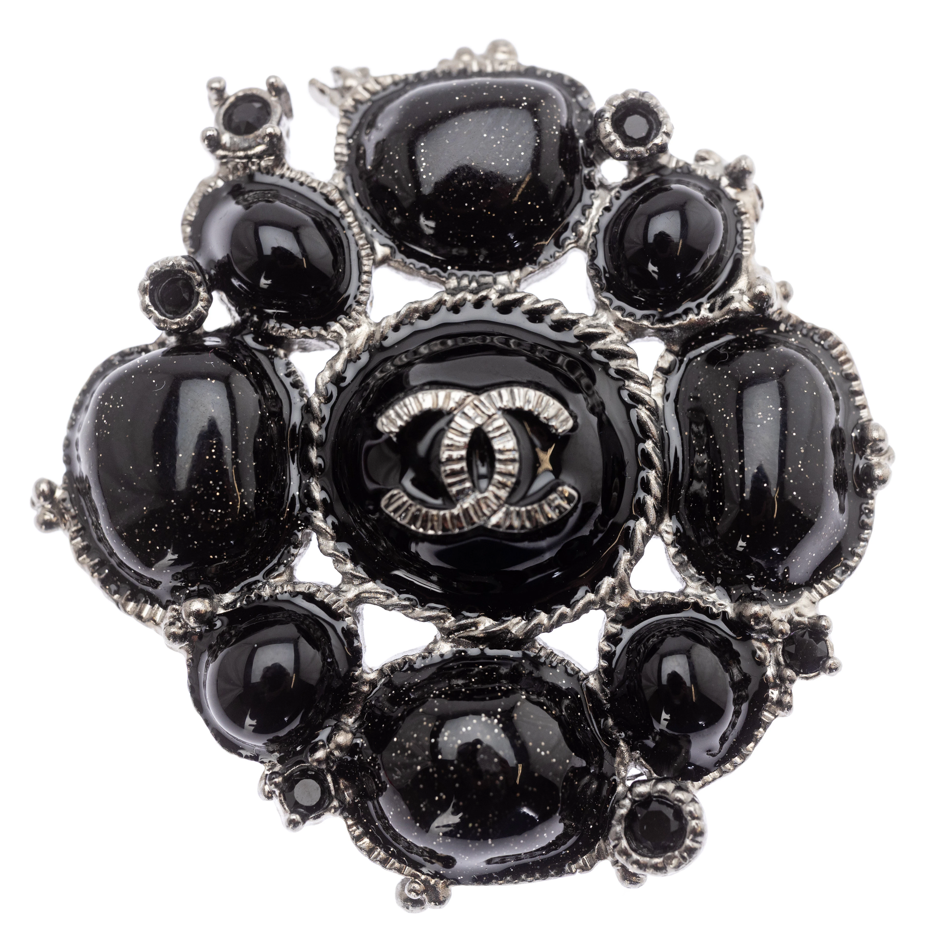 CHANEL. Brosche, 2000.