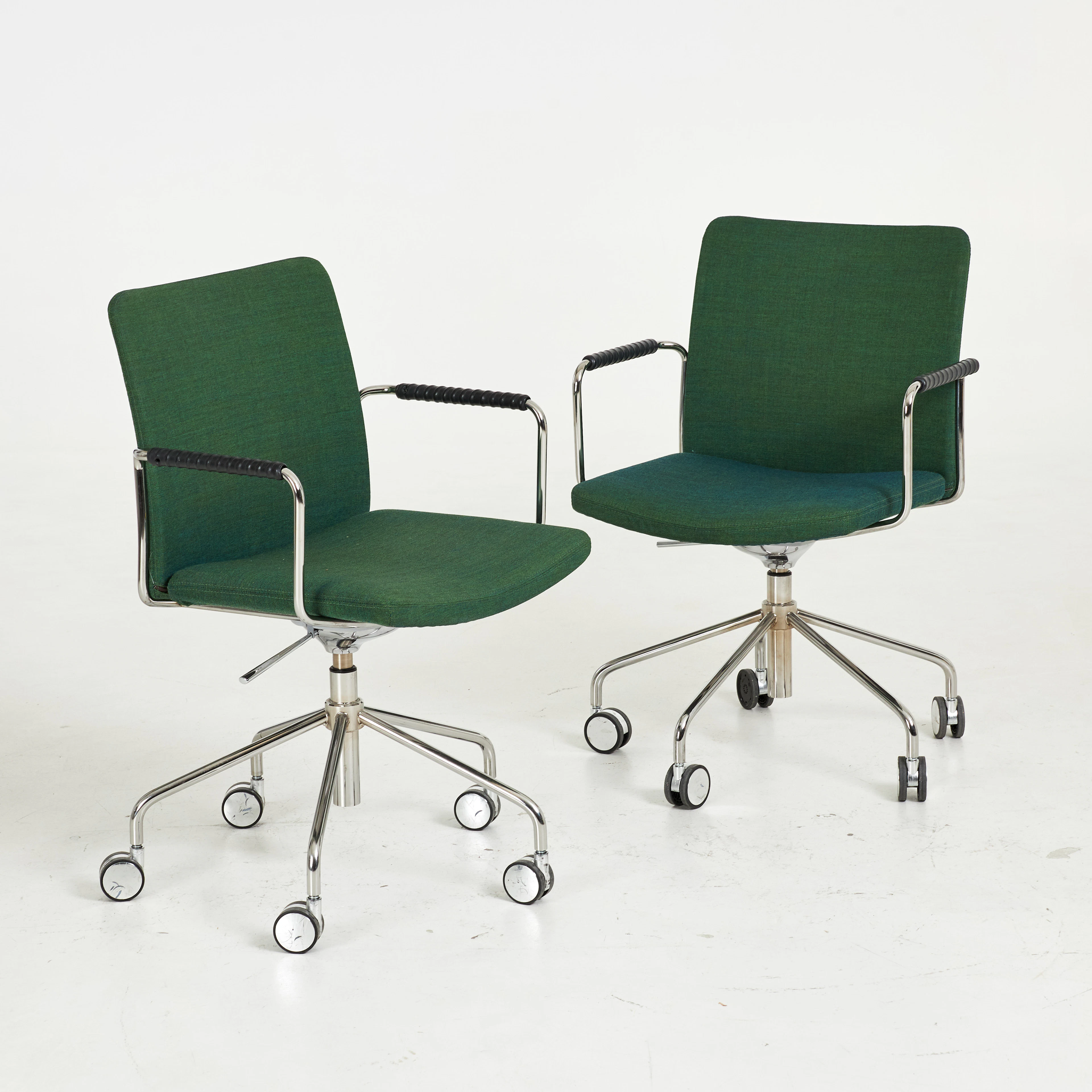 BROBERG & RIDDERSTRÅLE. Kontorsstolar, 2 st. "Stella" för Swedese