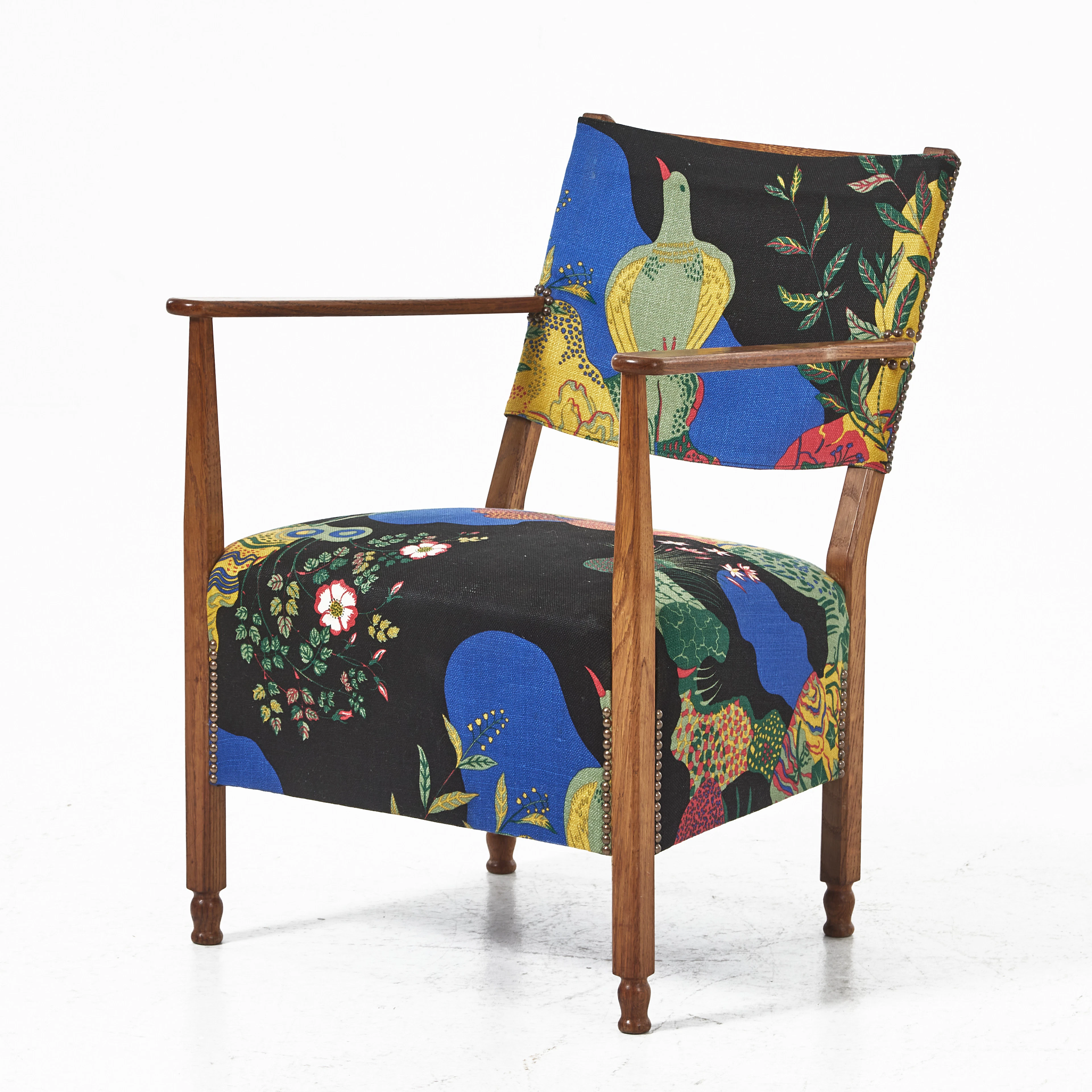 JOSEF FRANK. Karmstol, 1940-tal, modell 1006, stomme i ek, klädsel
