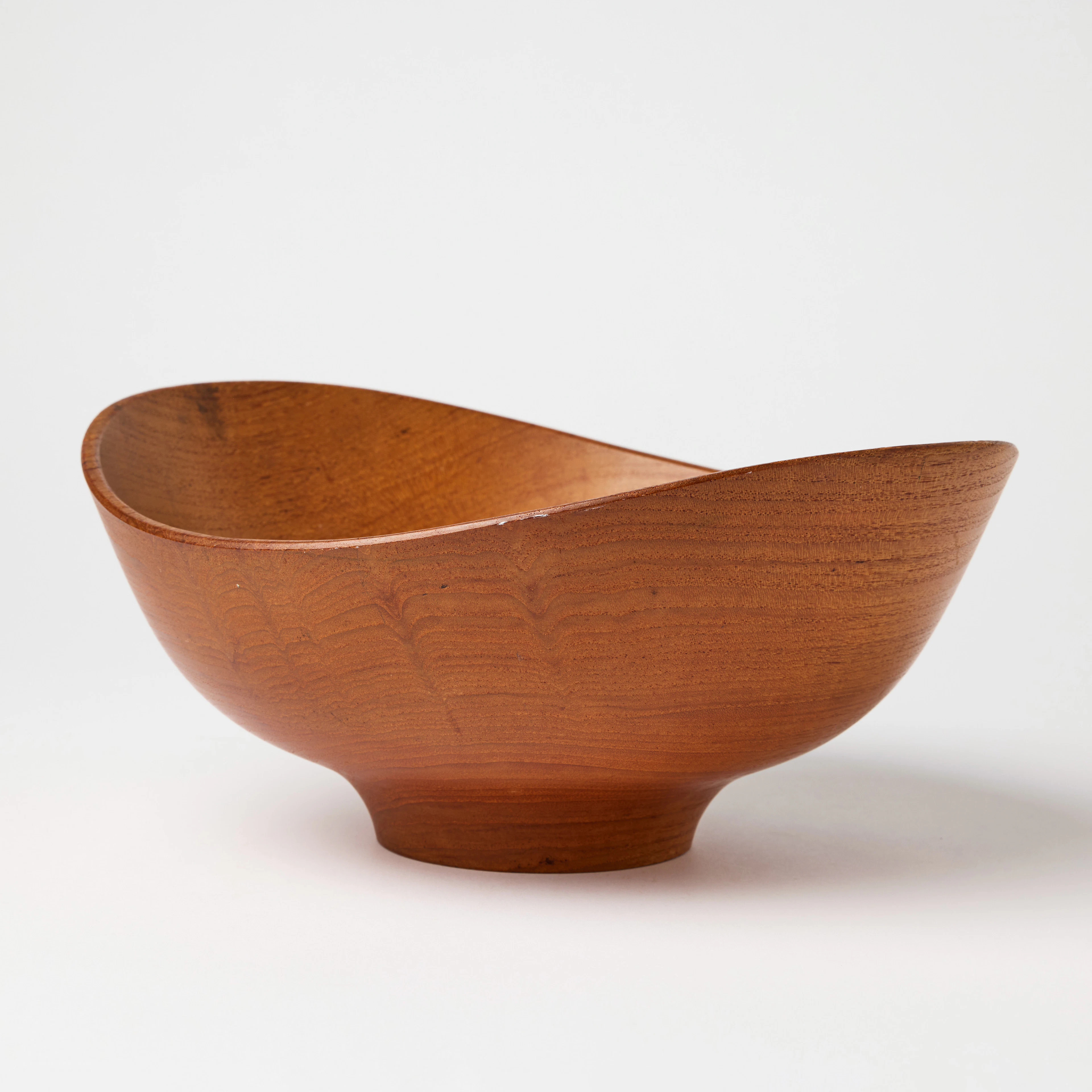 FINN JUHL. Skål, Kaj Bojesen, Danmark 1950/60-tal, formgiven 1951, massiv teak.