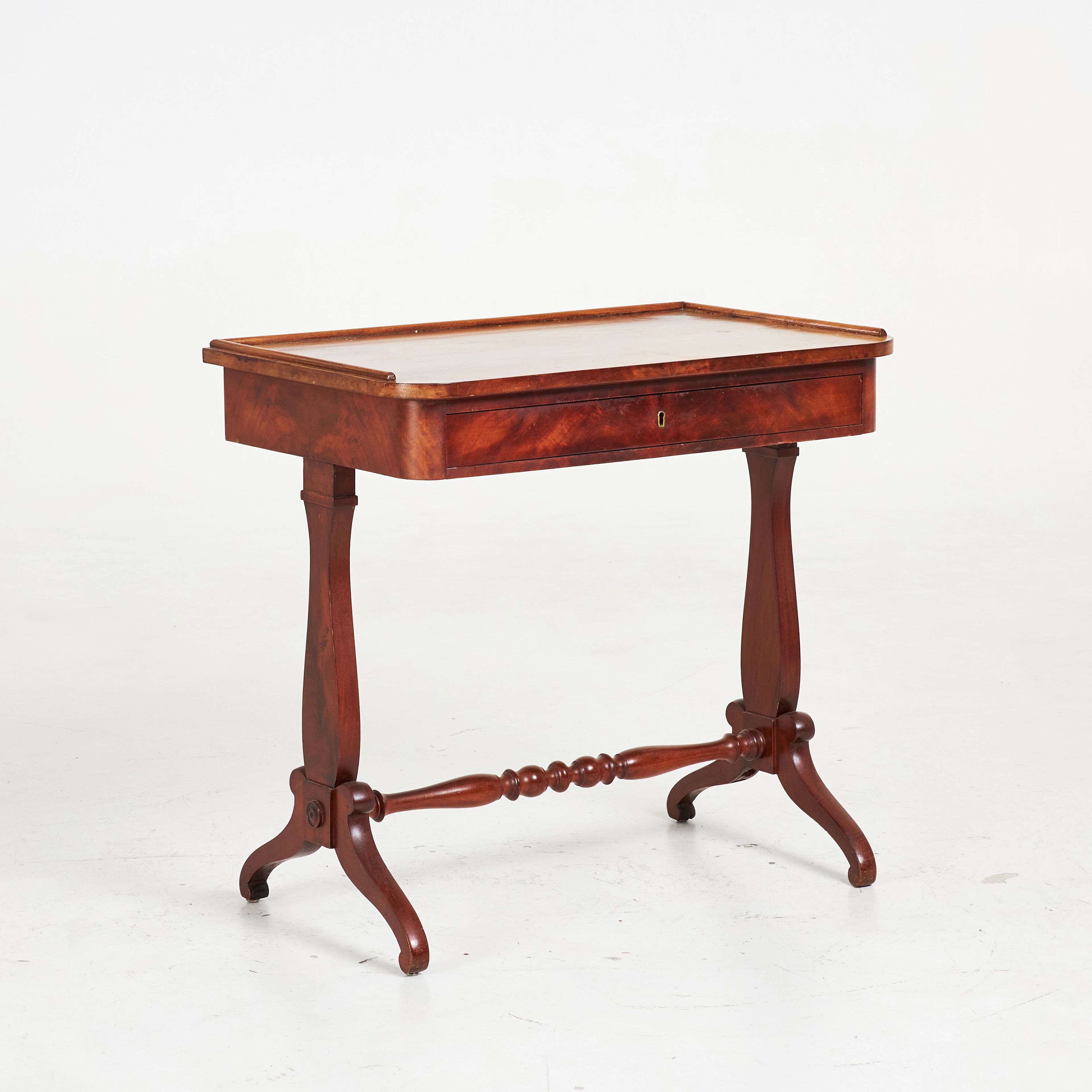 SYBORD, mahogny, inredd draglåda, 1800-talets mitt.