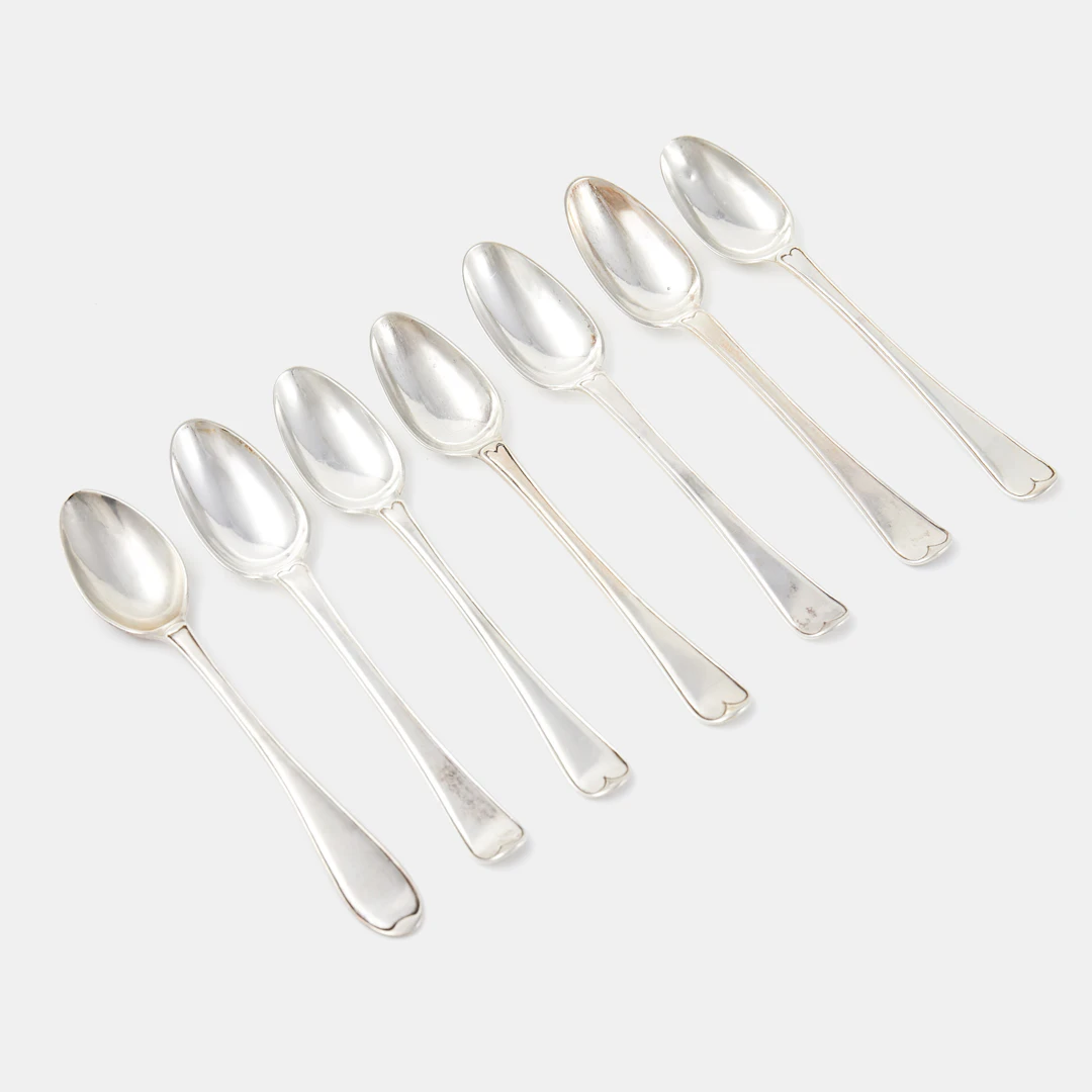 KAFFESKEDAR, 6+1, silver, modell "Svensk rund" samt "Svensk dubbelrefflad"
