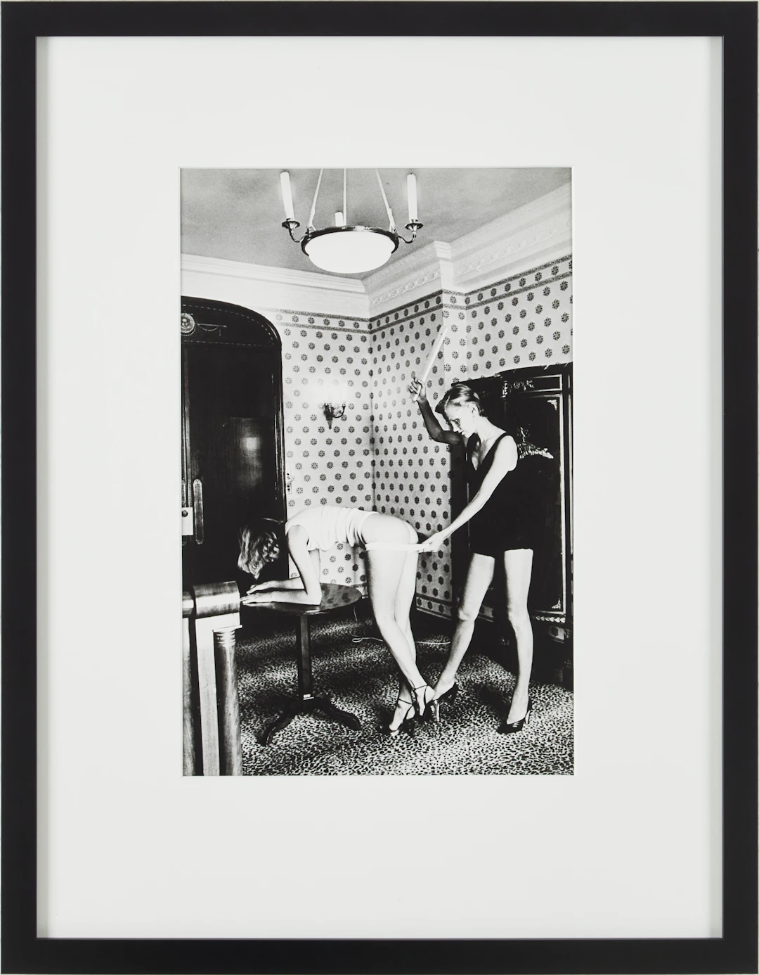 HELMUT NEWTON. "Interior, Nice, 1976", ur sviten "Special Collection"