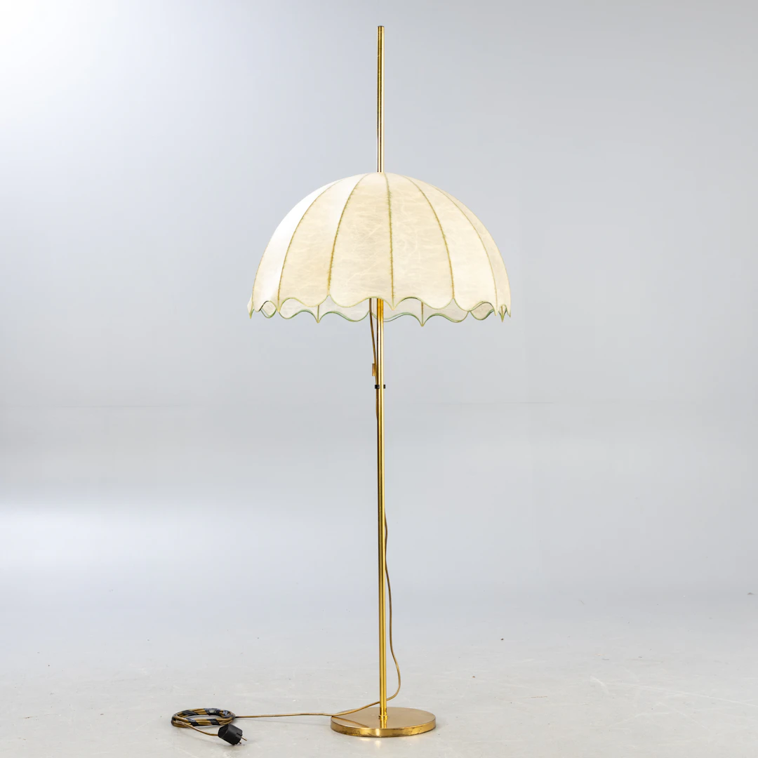 Goldkant, Stehlampe mit Cocoon Lampenschirm aus Fiberglass-Gewebe