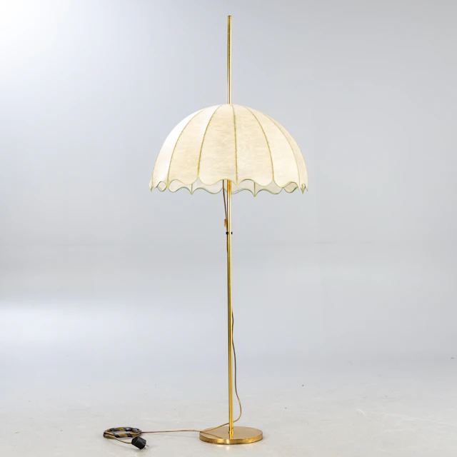 Goldkant, Stehlampe mit Cocoon Lampenschirm aus Fiberglass-Gewebe