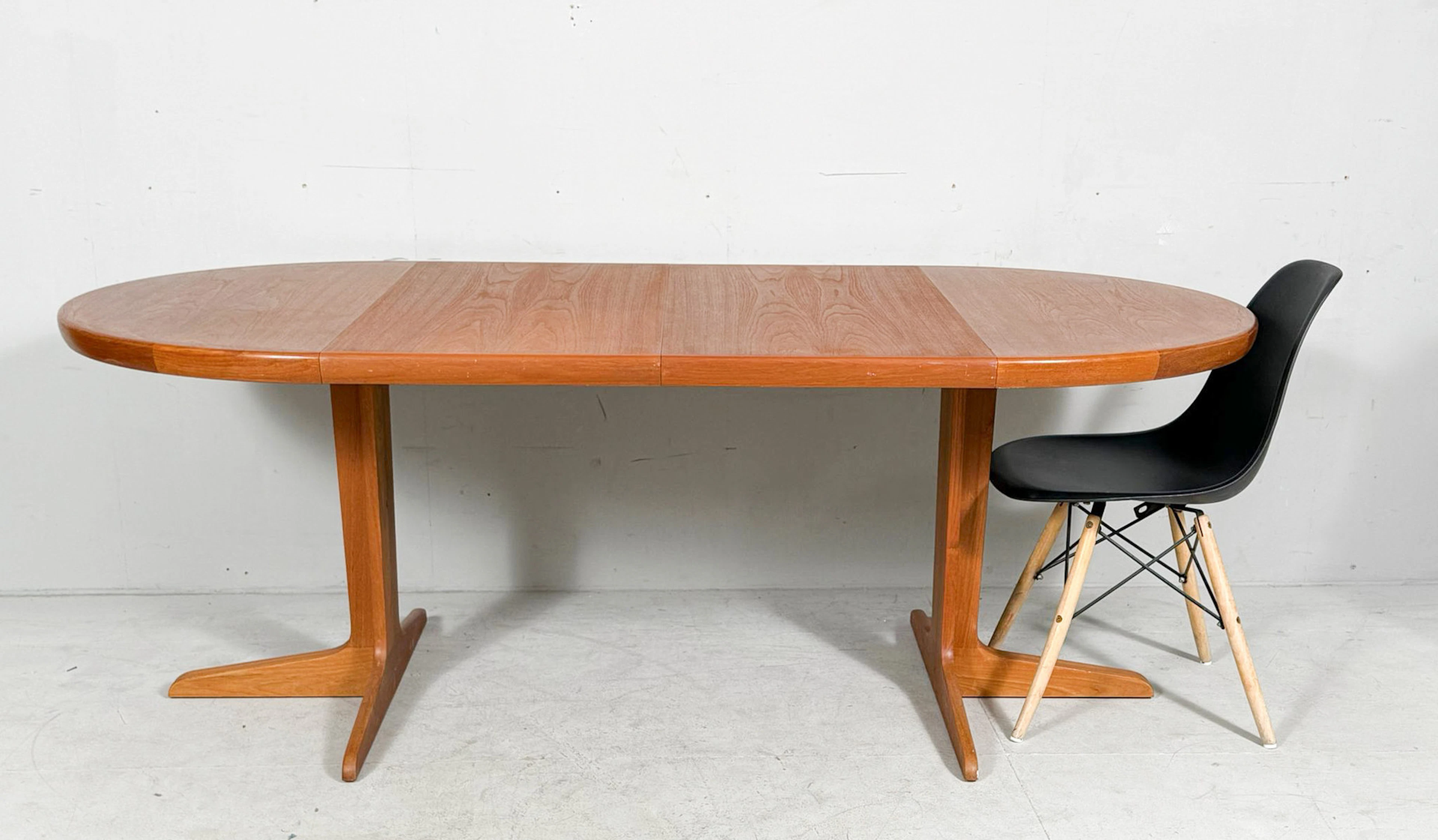 Mid Century Ausziehbarer Esszimmertisch/Tisch Teak von VV Møbler