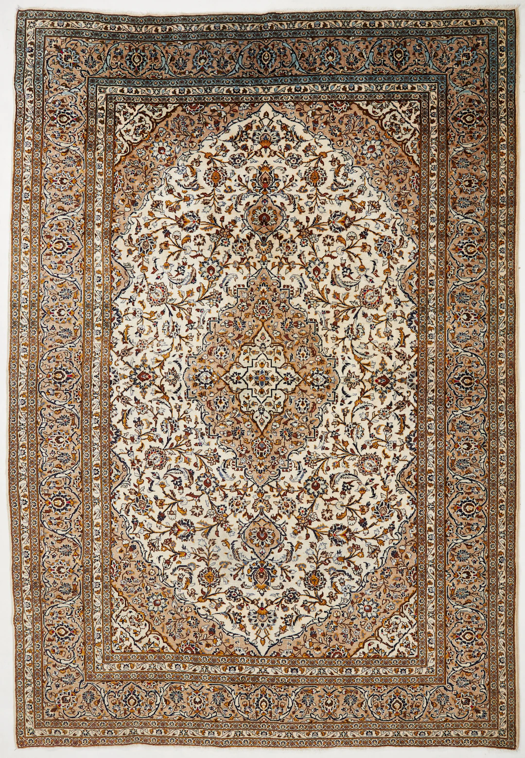 ORIENTMATTA, Keshan, ca 354x244 cm.