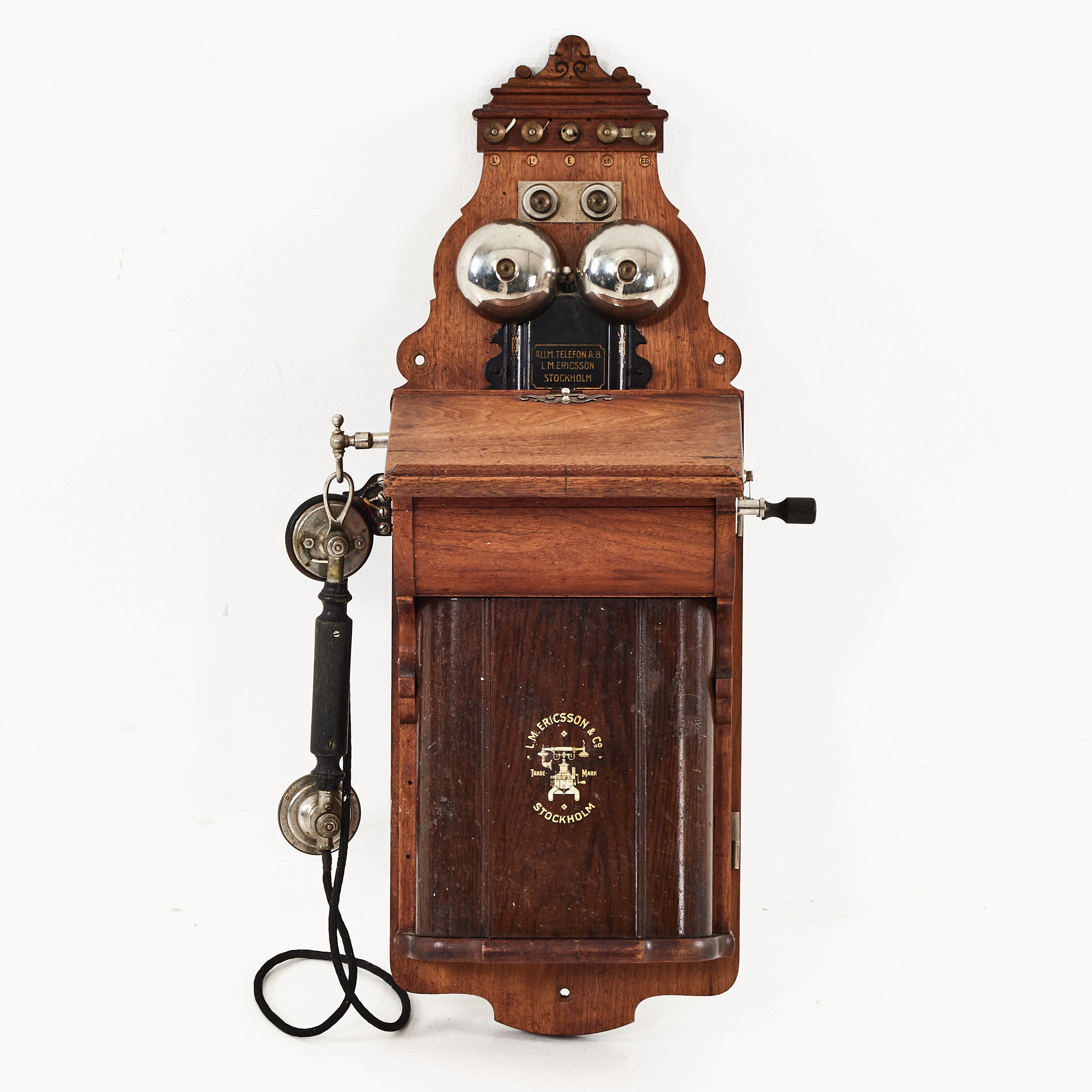 VÄGGTELEFON, AB LM Ericsson, Typ AB 520, ses i 1911 års katalog, fodral