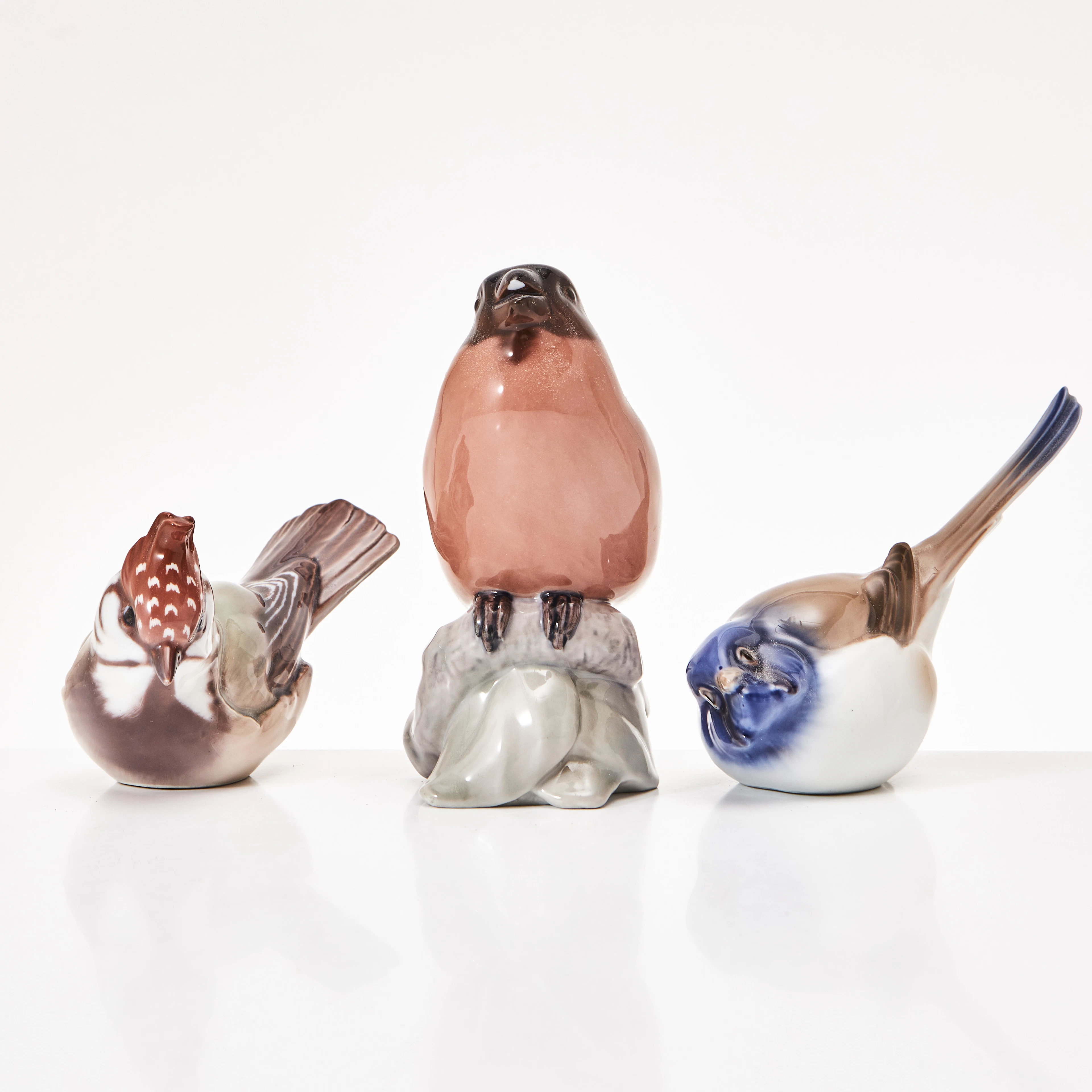 FIGURINER, 3 st, porslin, Danmark, Dahl Jensen (1050), B&G (E/633) (1909).
