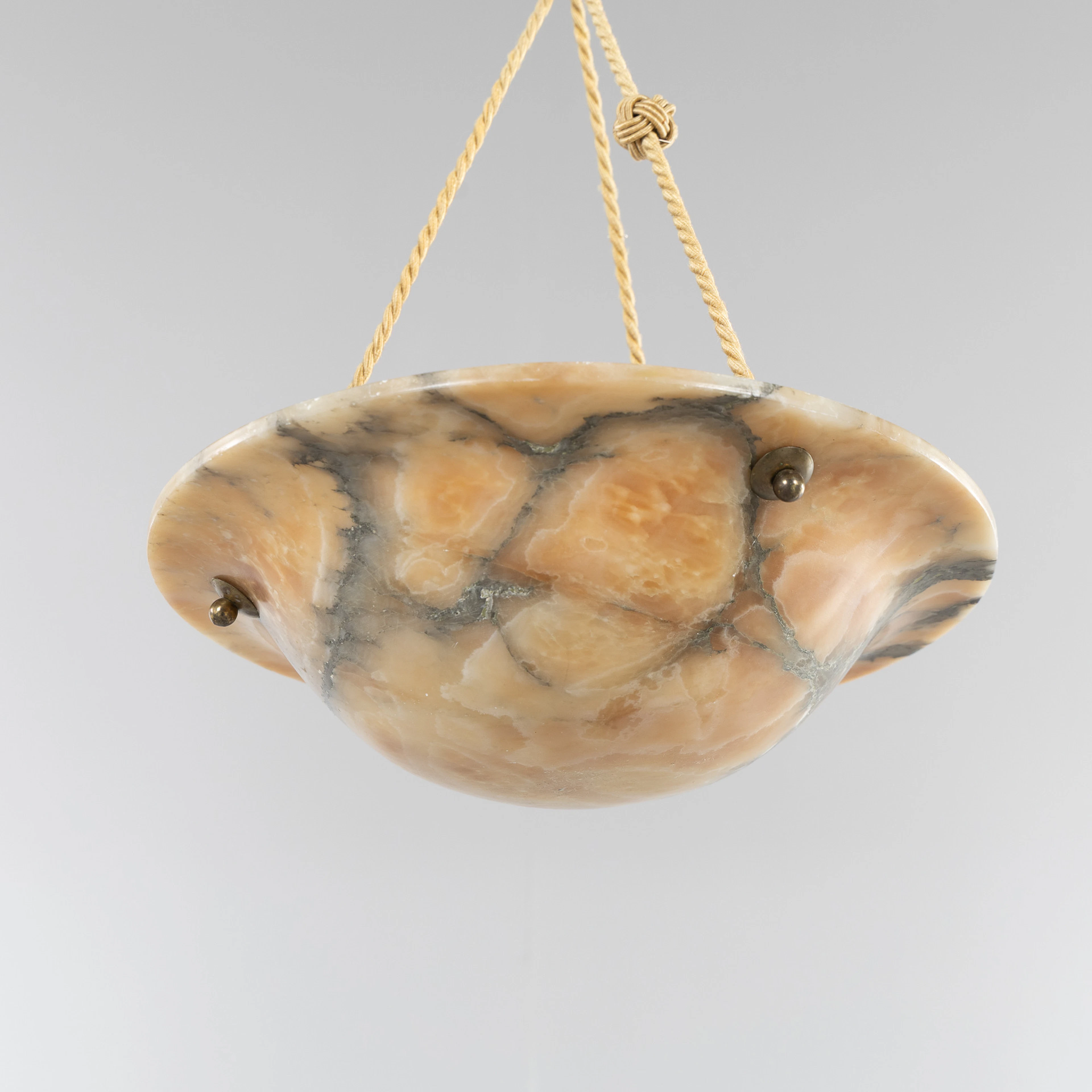 TAKAMPEL. Swedish grace, alabaster, 1900-talets första hälft.