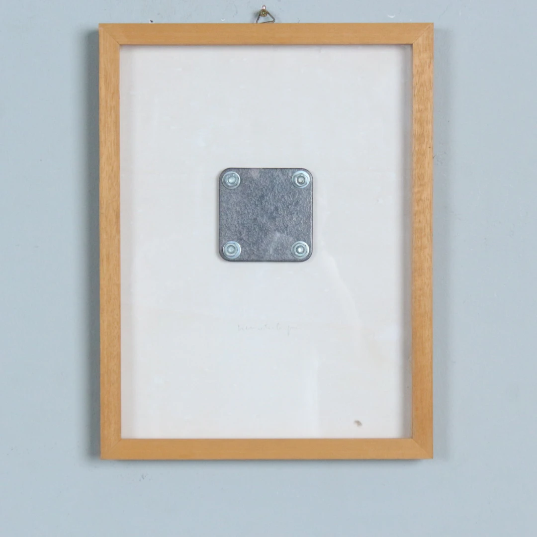 UNBEKANNTER KÜNSTLER. Kunstobjekt '' Montageplatte ''.