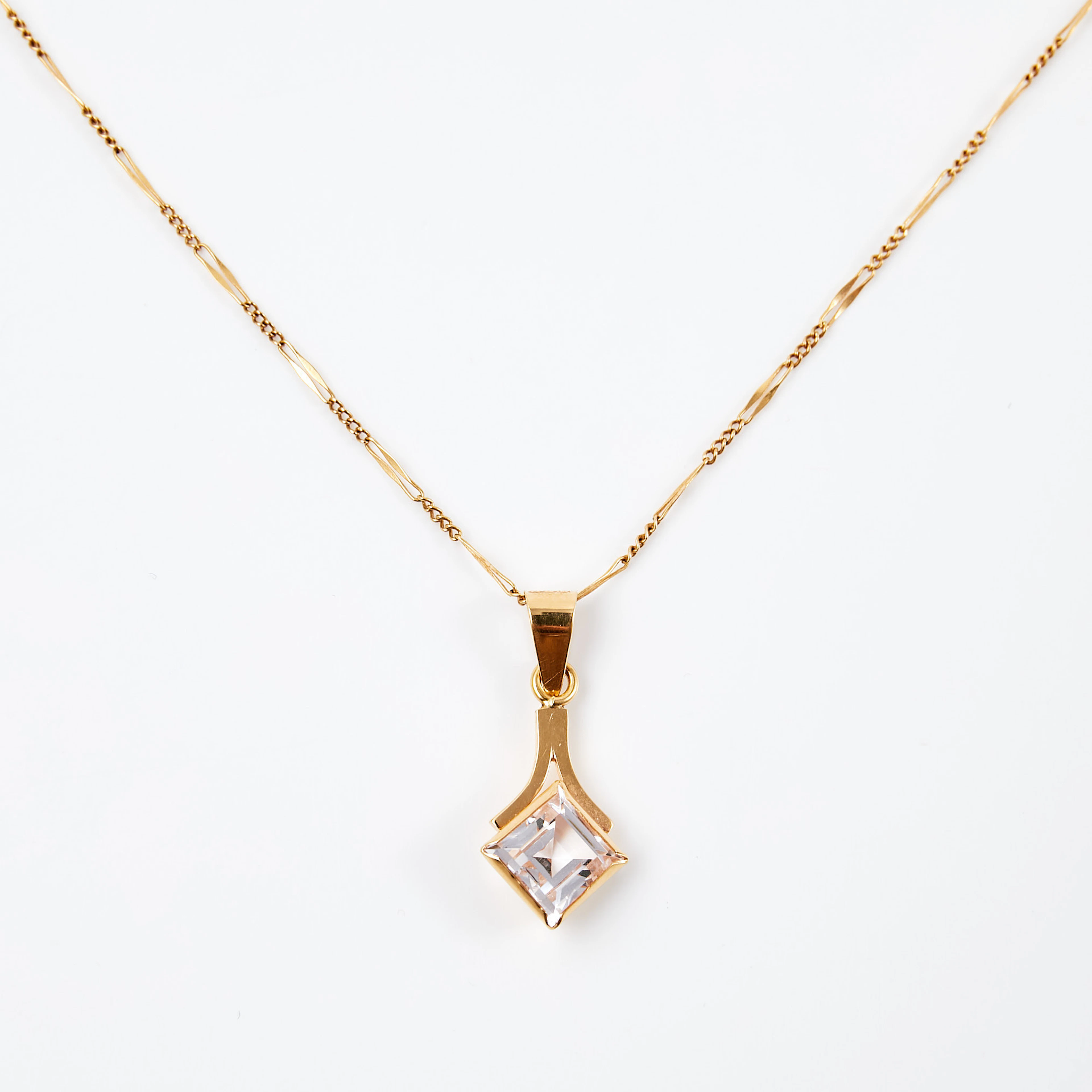 HALSBAND med HÄNGE, 18 k guld, figarolänk, hänge med 1 trappslipad