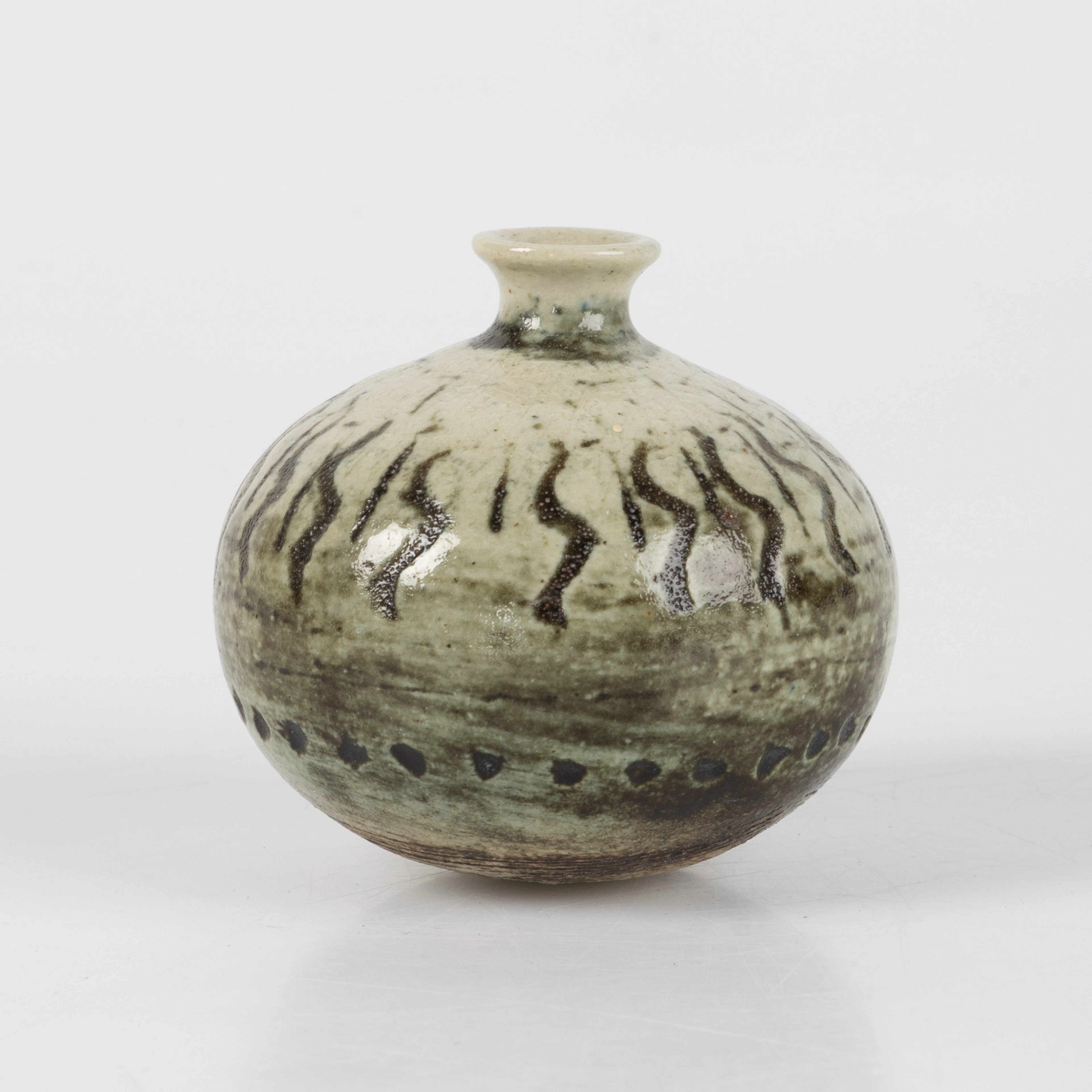 ANDERS BRUNO LILJEFORS. Miniatyrvas, glaserat stengods, Gustavsberg.