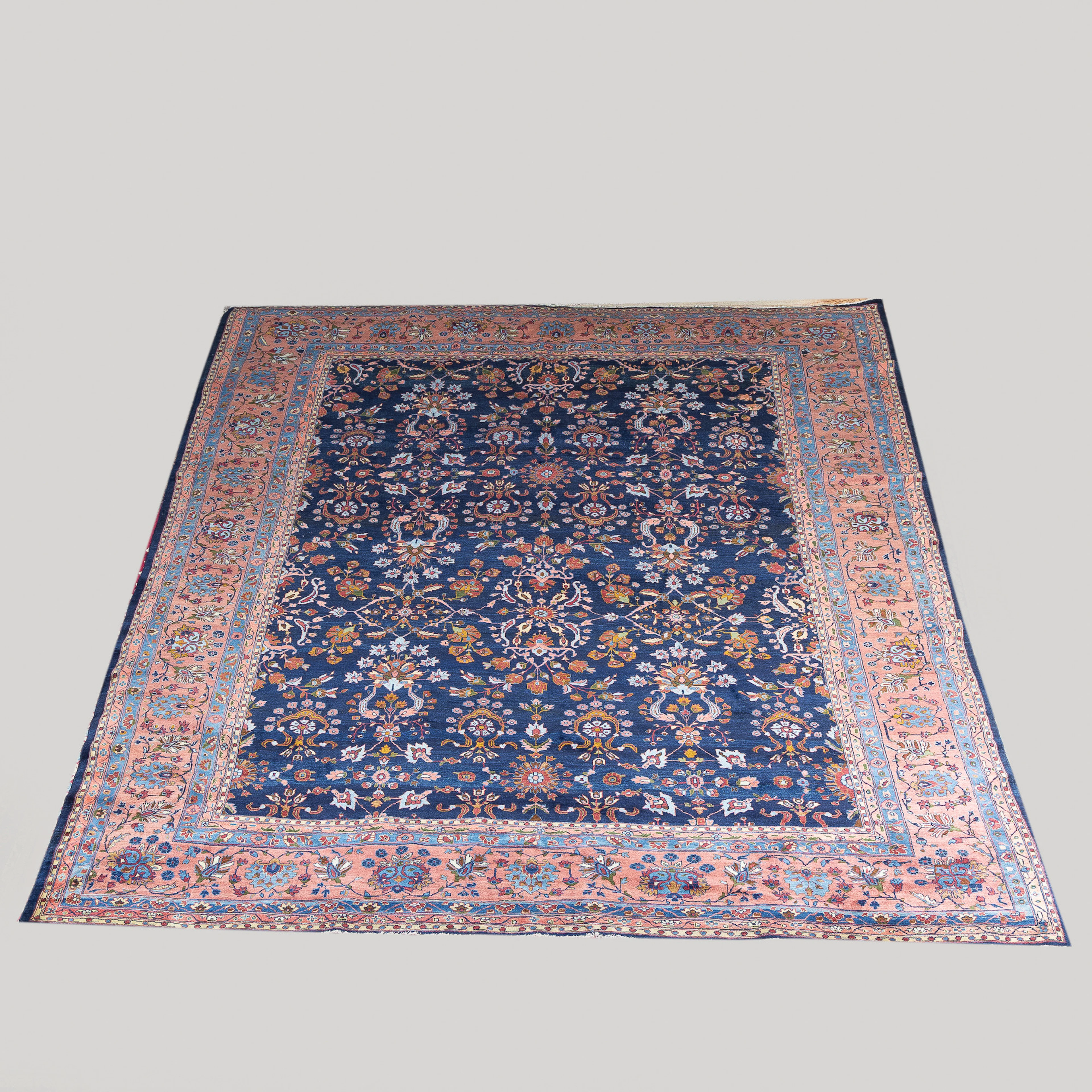 MATTA, persisk, Kirman, ca 414 x 320 cm.