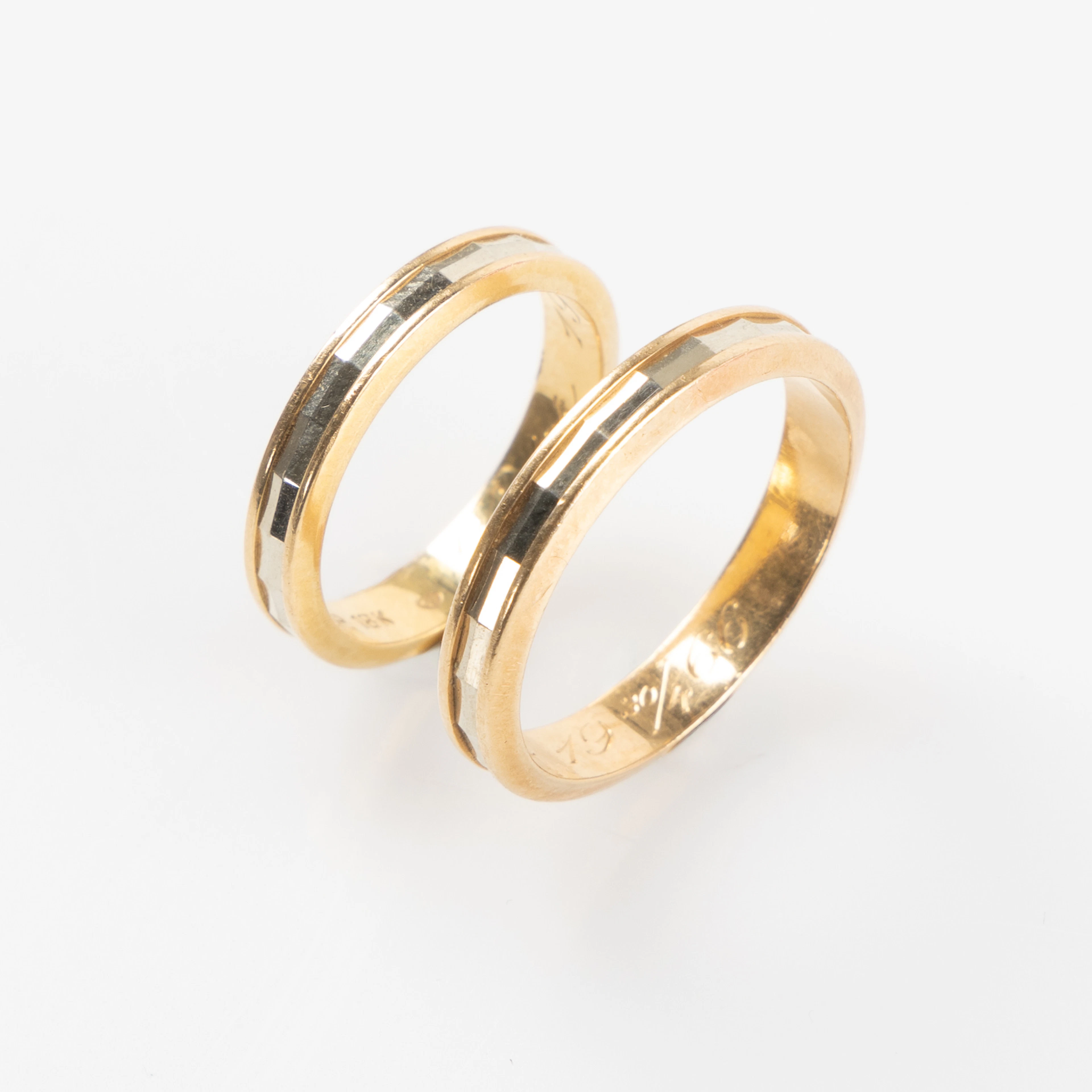 VIGSELRINGAR, 2 st, 18K gult och vitt guld.