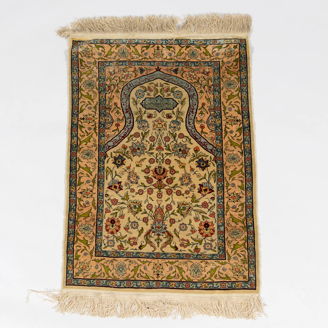 MATTA, Hereke, silke, Anatolien, signerad, ca 93x60 cm.